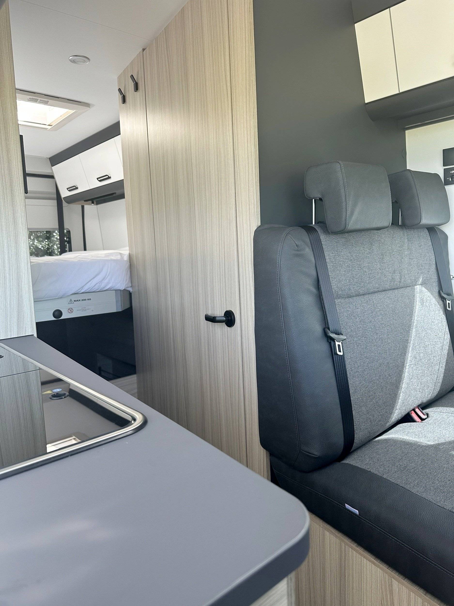 Dining Area Fiat FIAT DUCATO - Yescapa