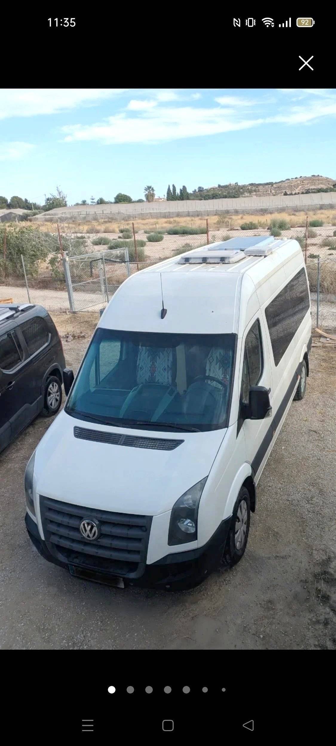 Front view from 3/4 Volkswagen Crafter 2,5 l 109 ch - Yescapa