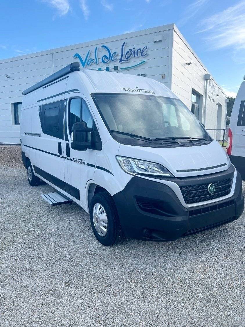 Vista del vehicle angle davanter Fiat - Yescapa