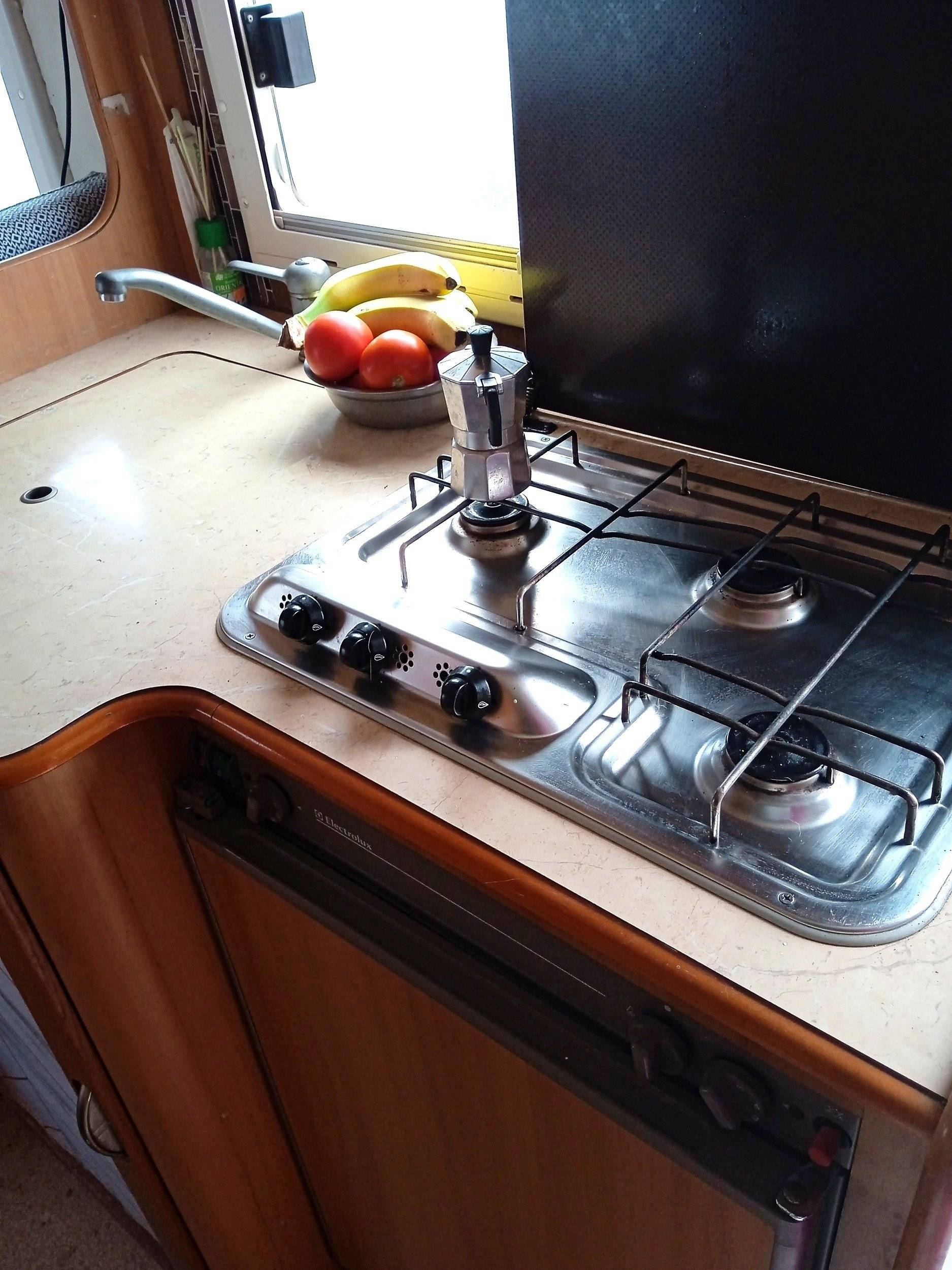 Kochnische Ford Transit 125 ch - Yescapa