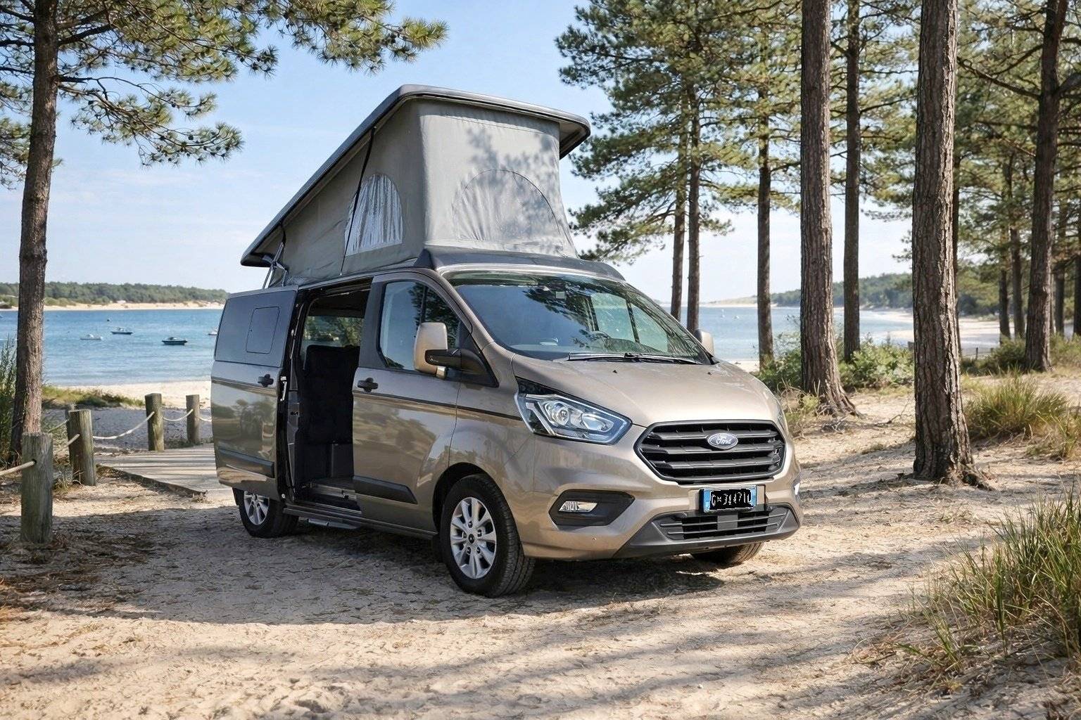 Front view from 3/4 Ford FORD TRANSIT - Yescapa