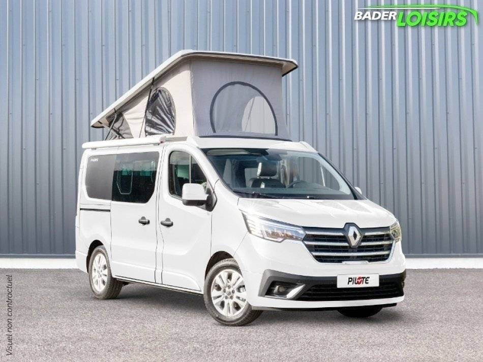 Vue avant de 3/4 Renault Renault Trafic - Yescapa
