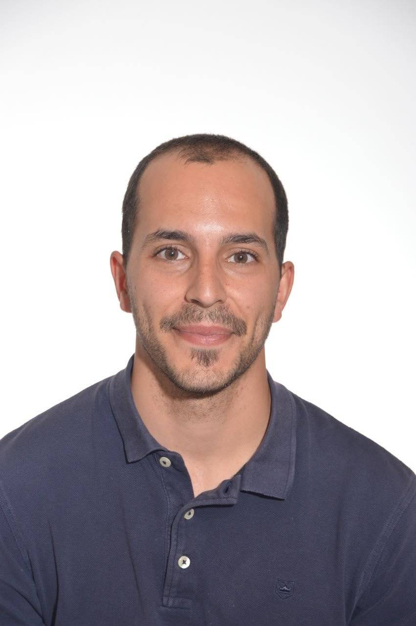 José