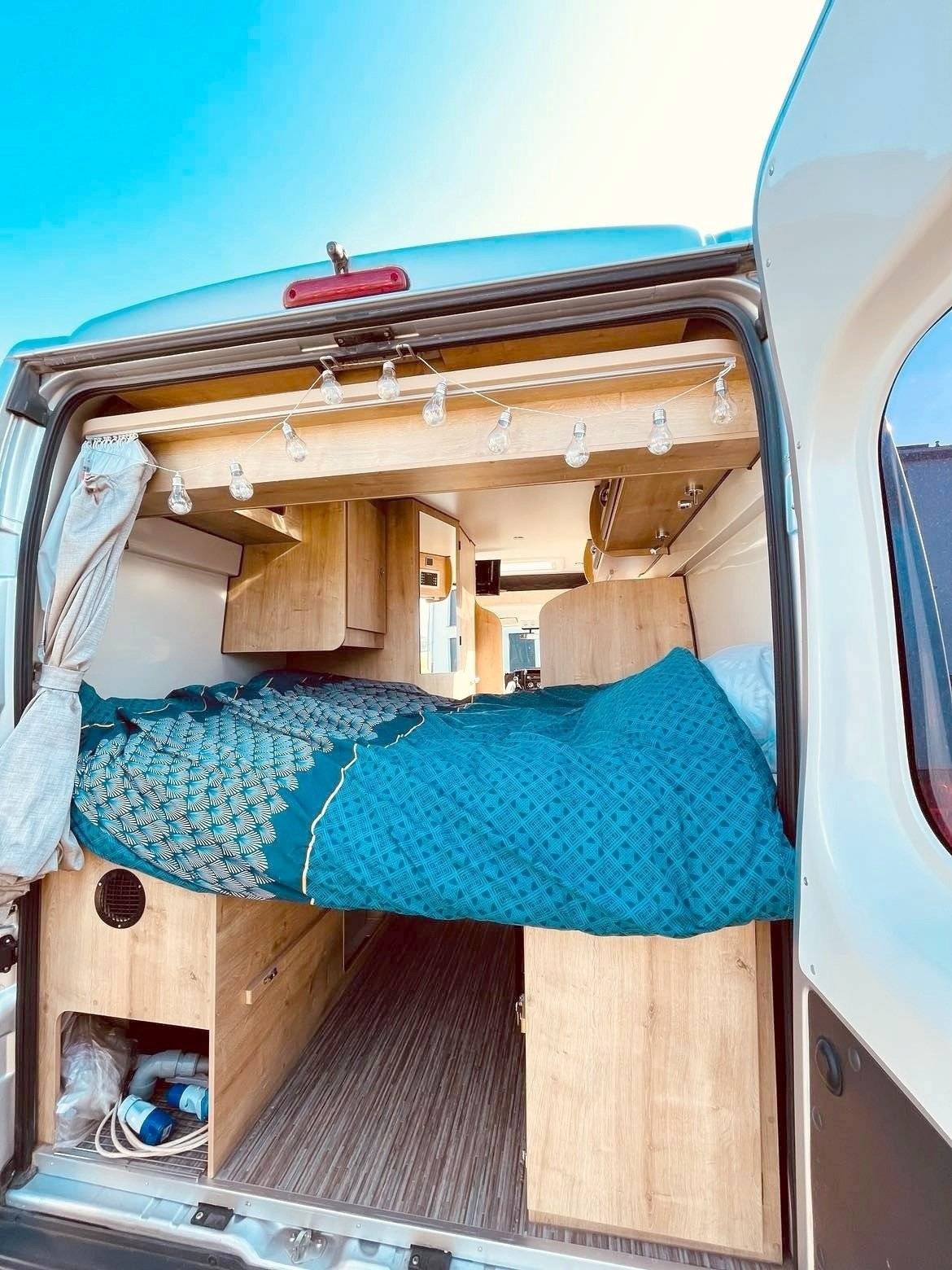 Font Vendôme font vendôme leader camp