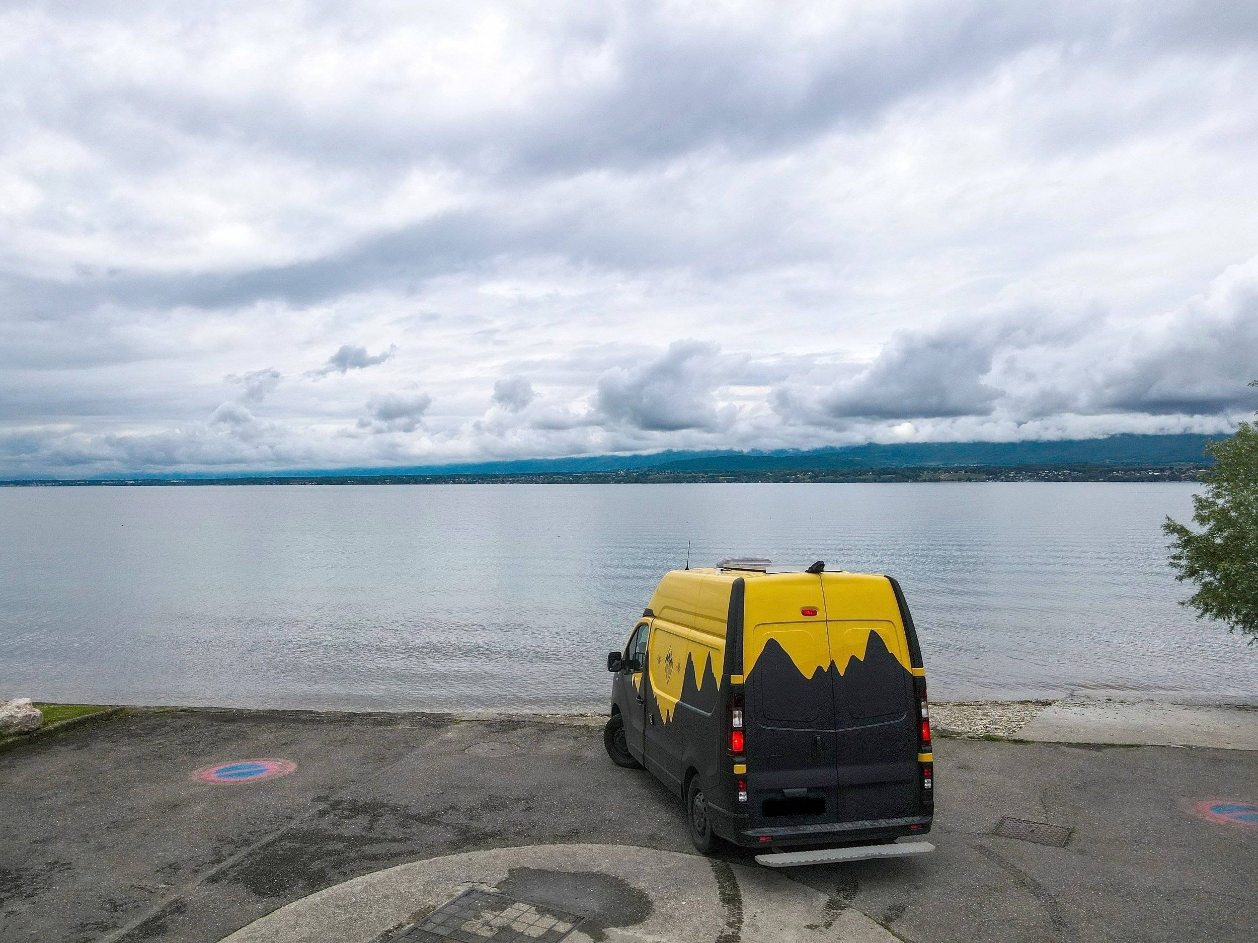 VanRoadEvasion  RENAULT TRAFIC