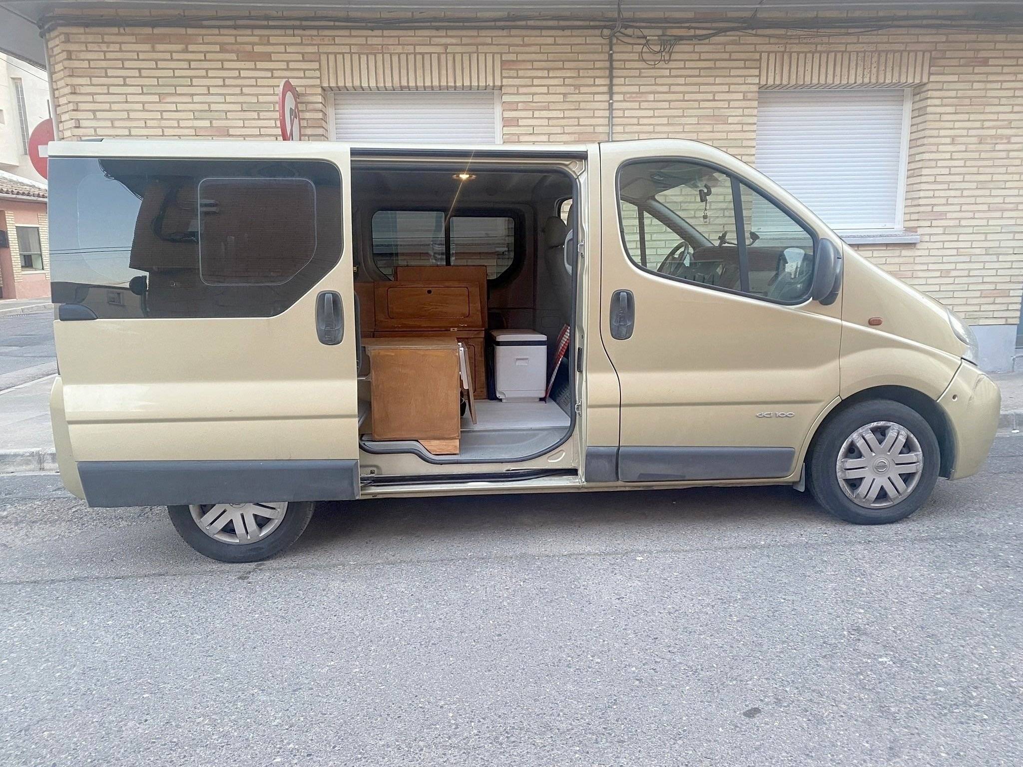 Renault Trafic 1,9 dci 100 cv