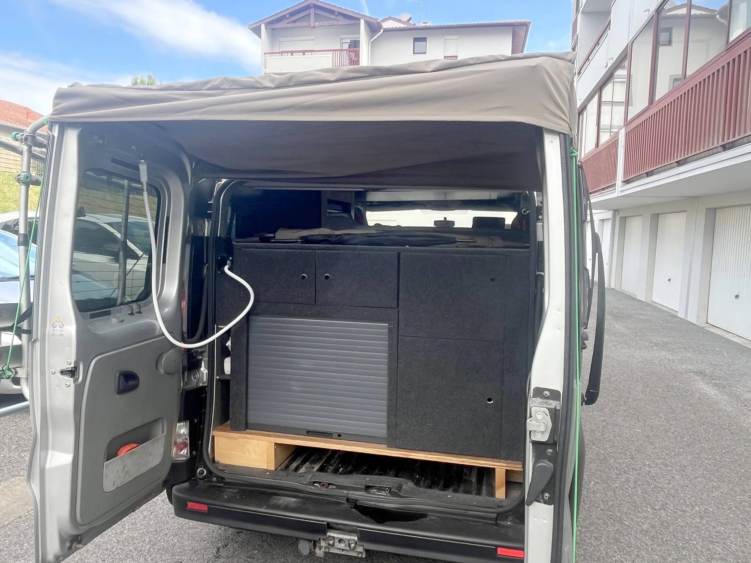 Reimo City Van Court Toit Levable