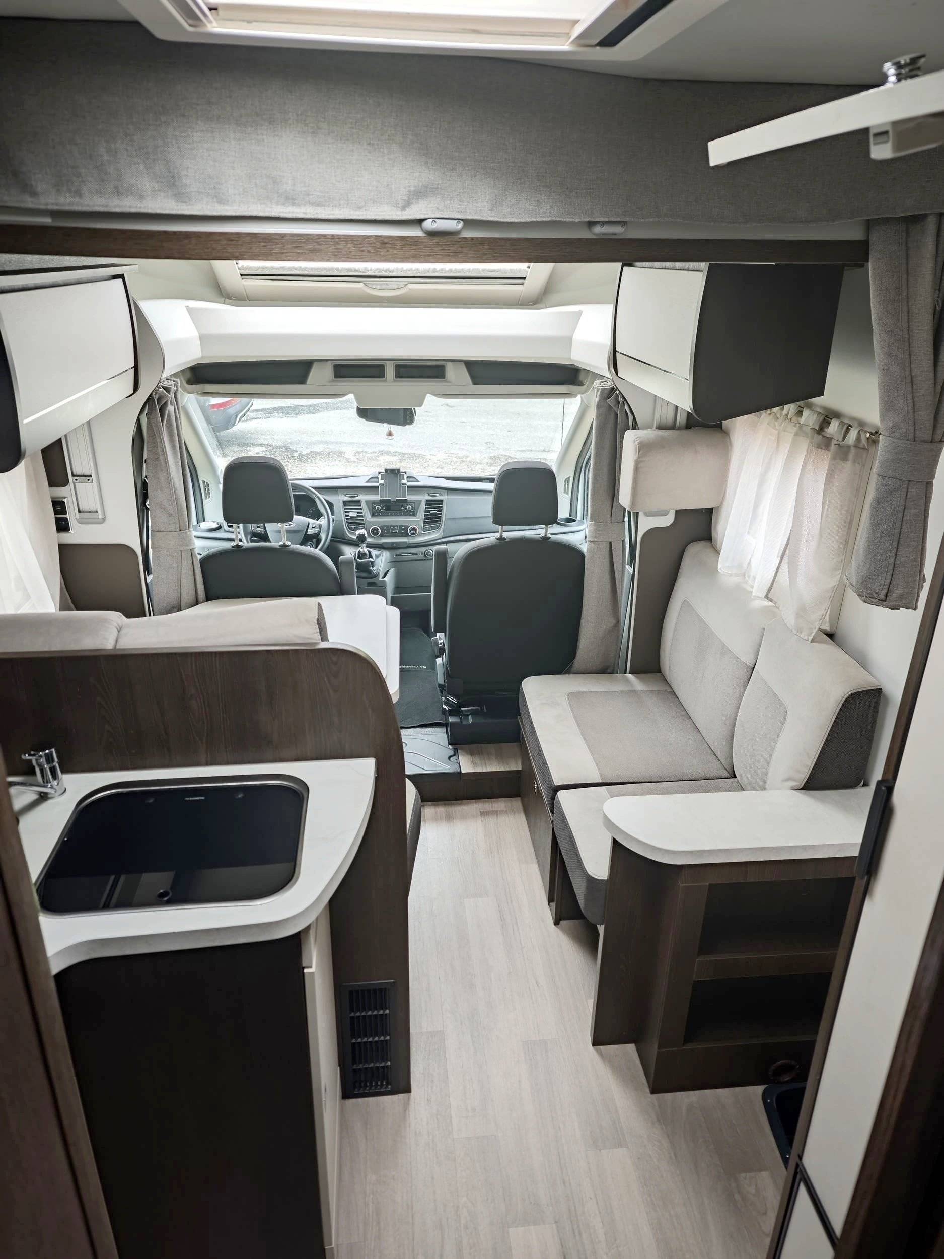 Comedor Ford - Yescapa