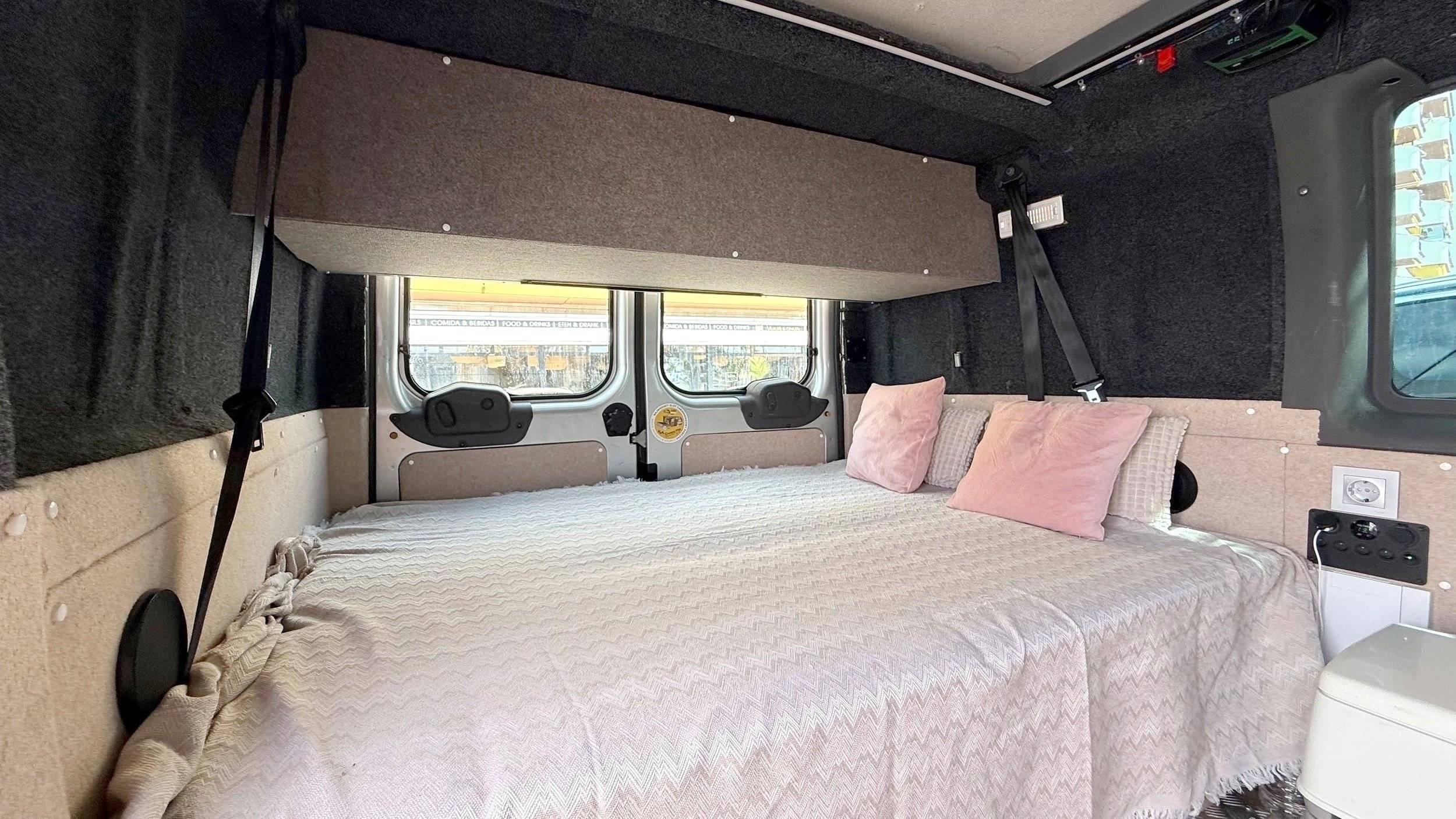Berth Ford Transit 125 ch - Yescapa