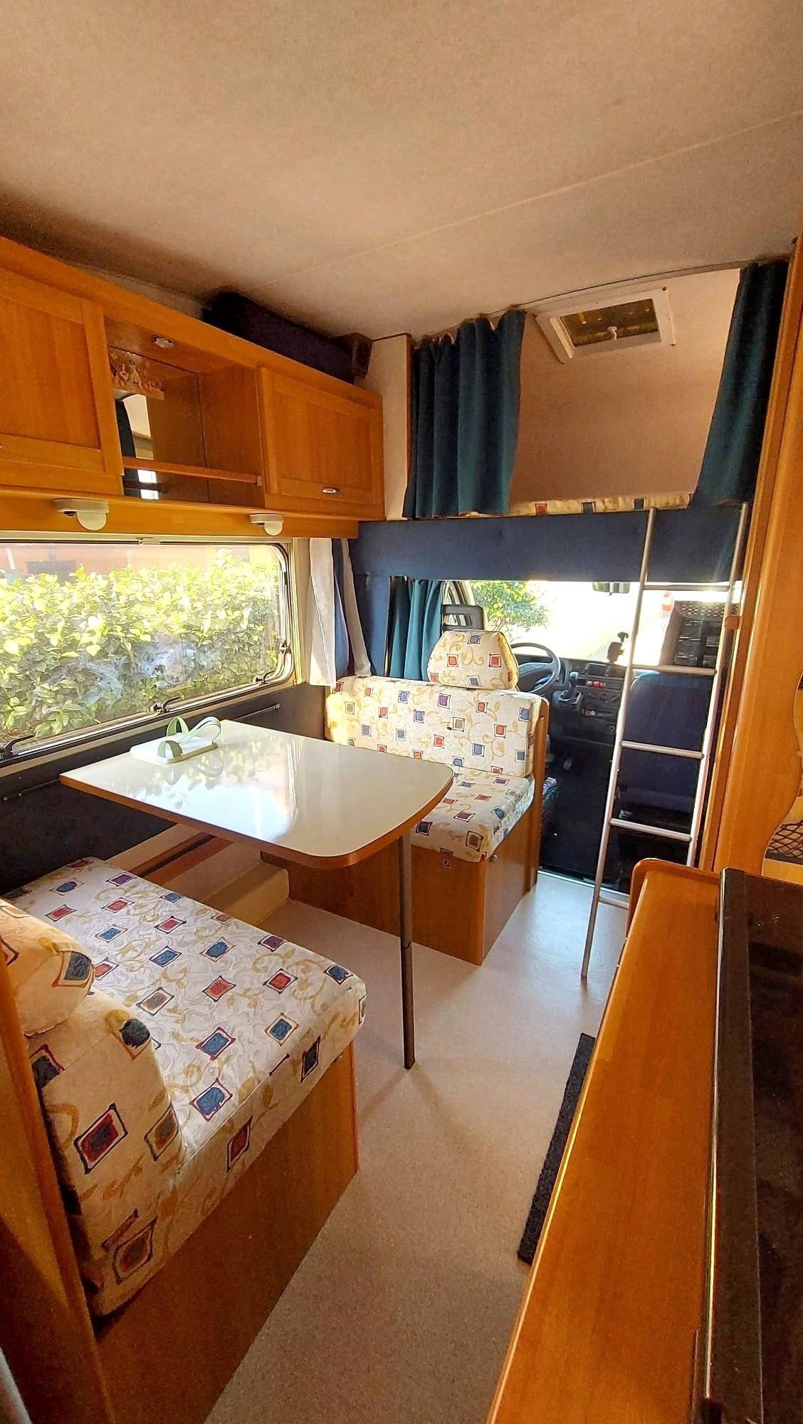 Eethoek Fiat FIAT DUCATO - Yescapa