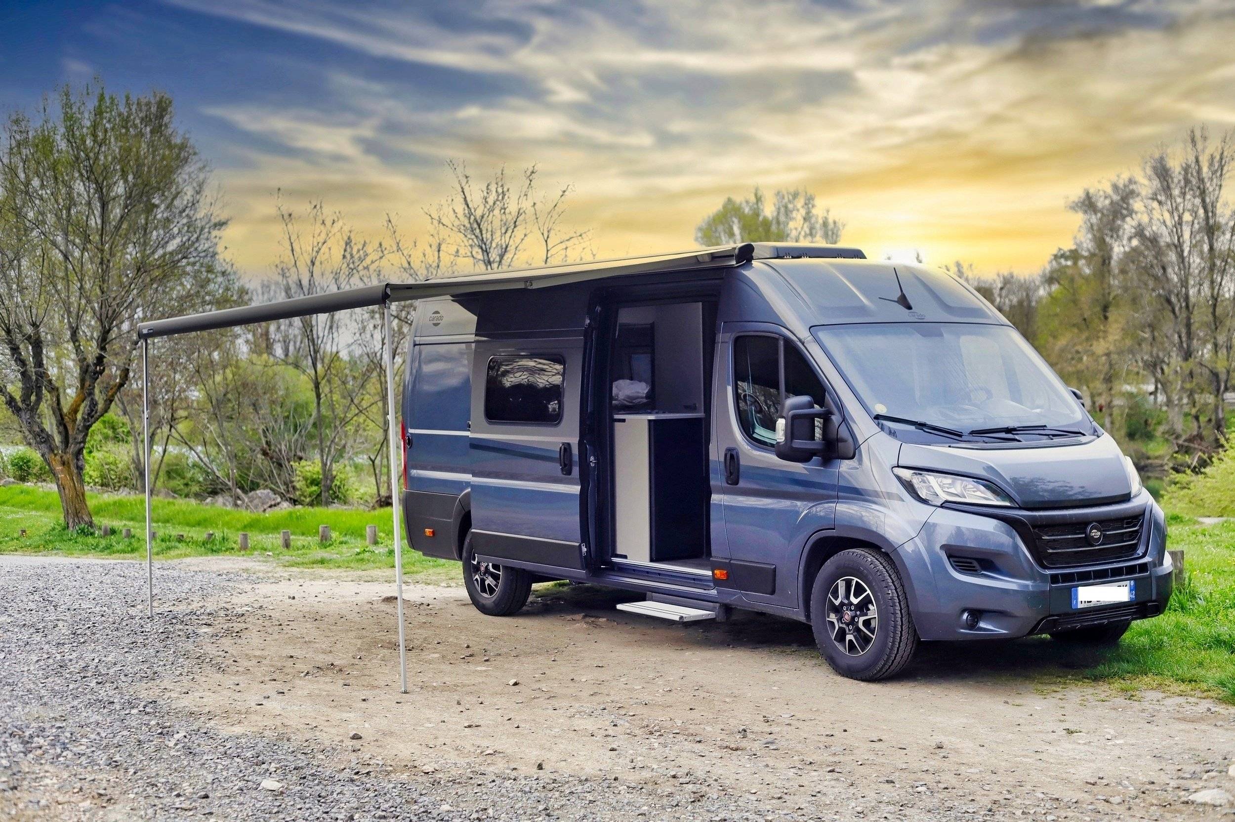 Front view from 3/4 Fiat ducato - Yescapa
