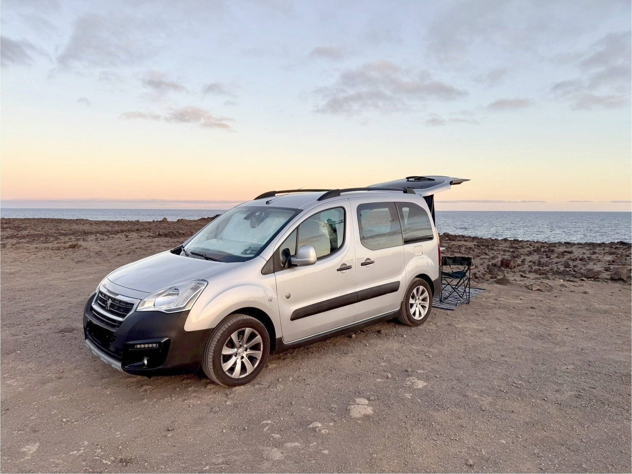 Car Caravane Peugeot Partner Tepee