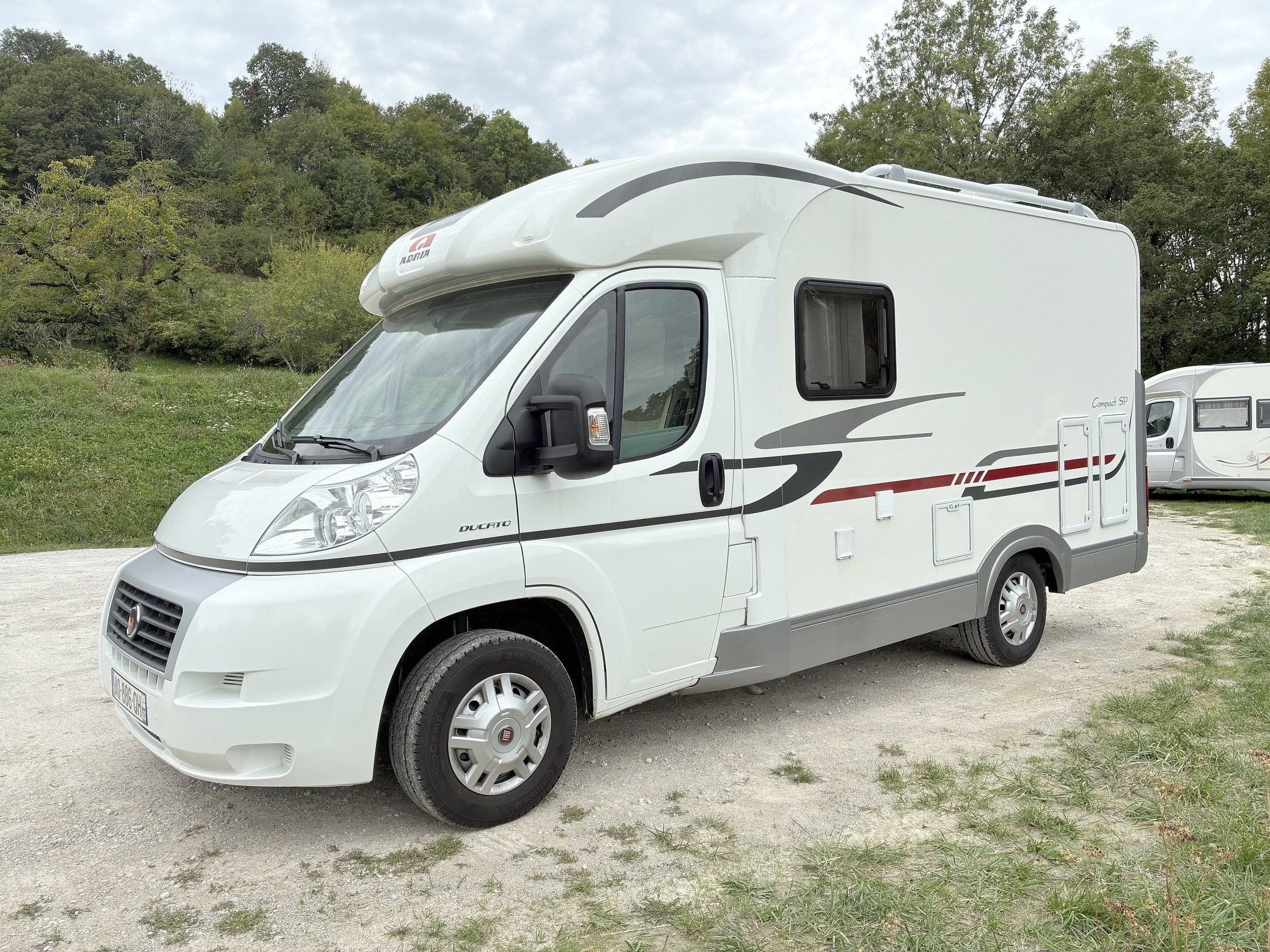 Front view from 3/4 Fiat Ducato 2,3 l Multijet 130 ch. - Yescapa