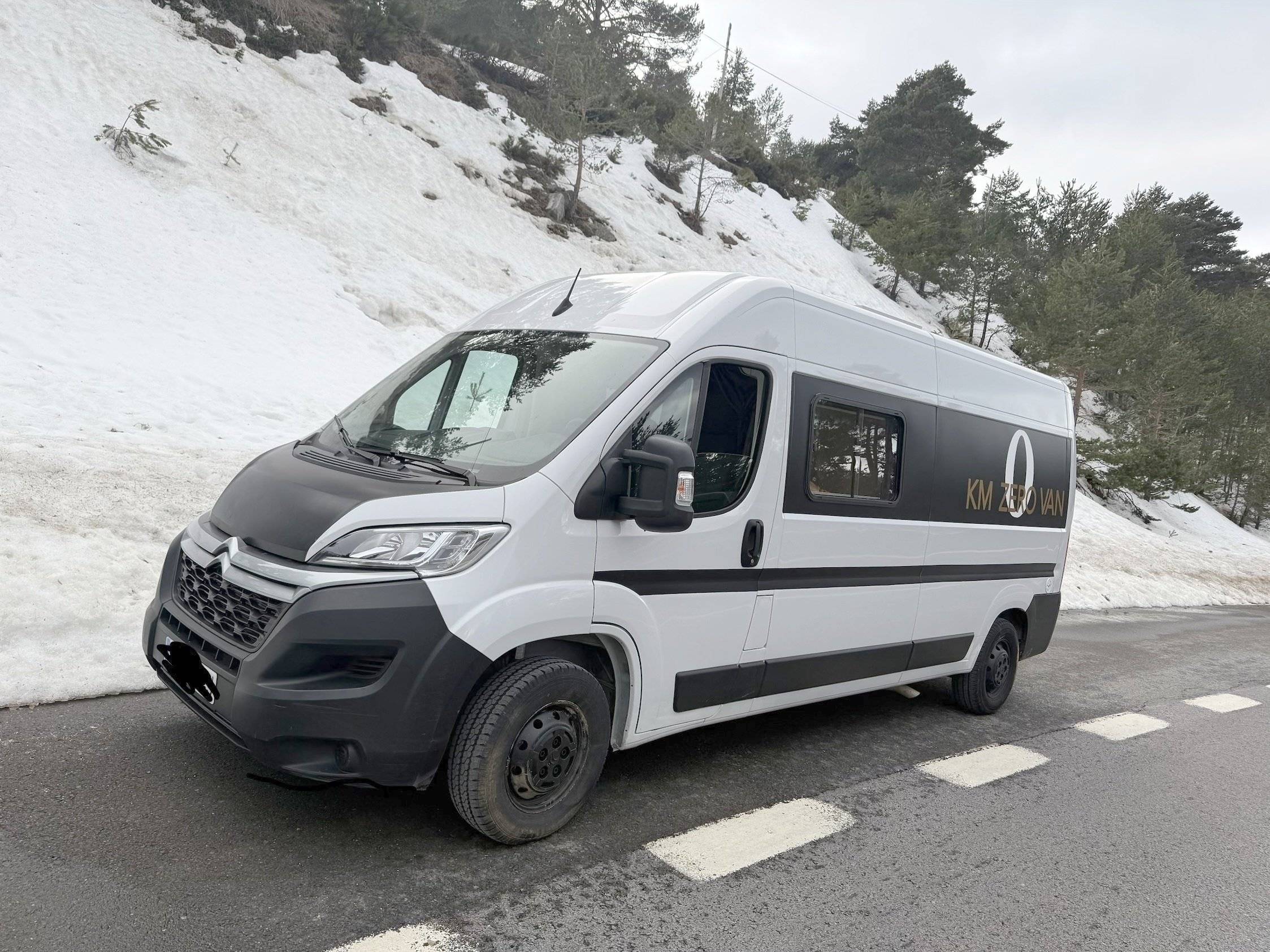 Voorkant 3/4 Citroën Citroën jumper - Yescapa