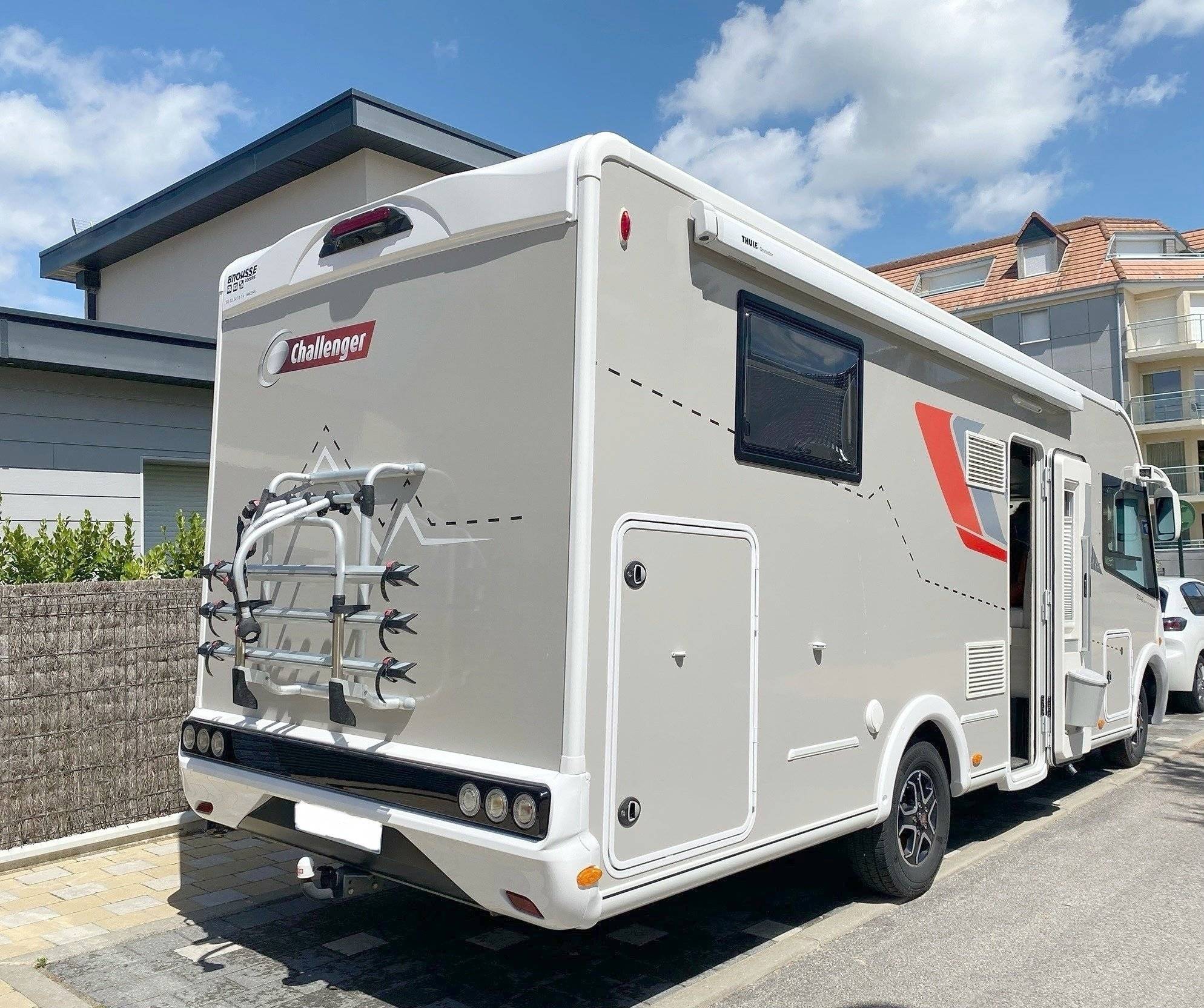 Challenger 35 light 2,4 l 140 ch.