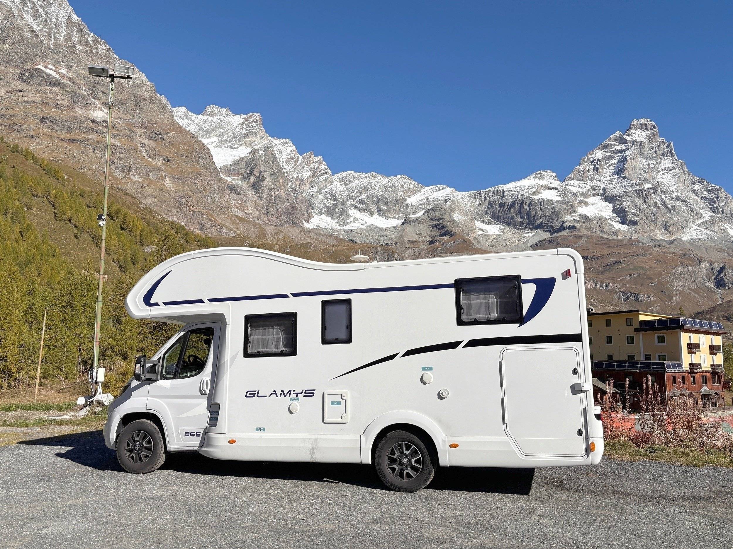 Voorkant 3/4 Peugeot Peugeot 4H03 - Yescapa