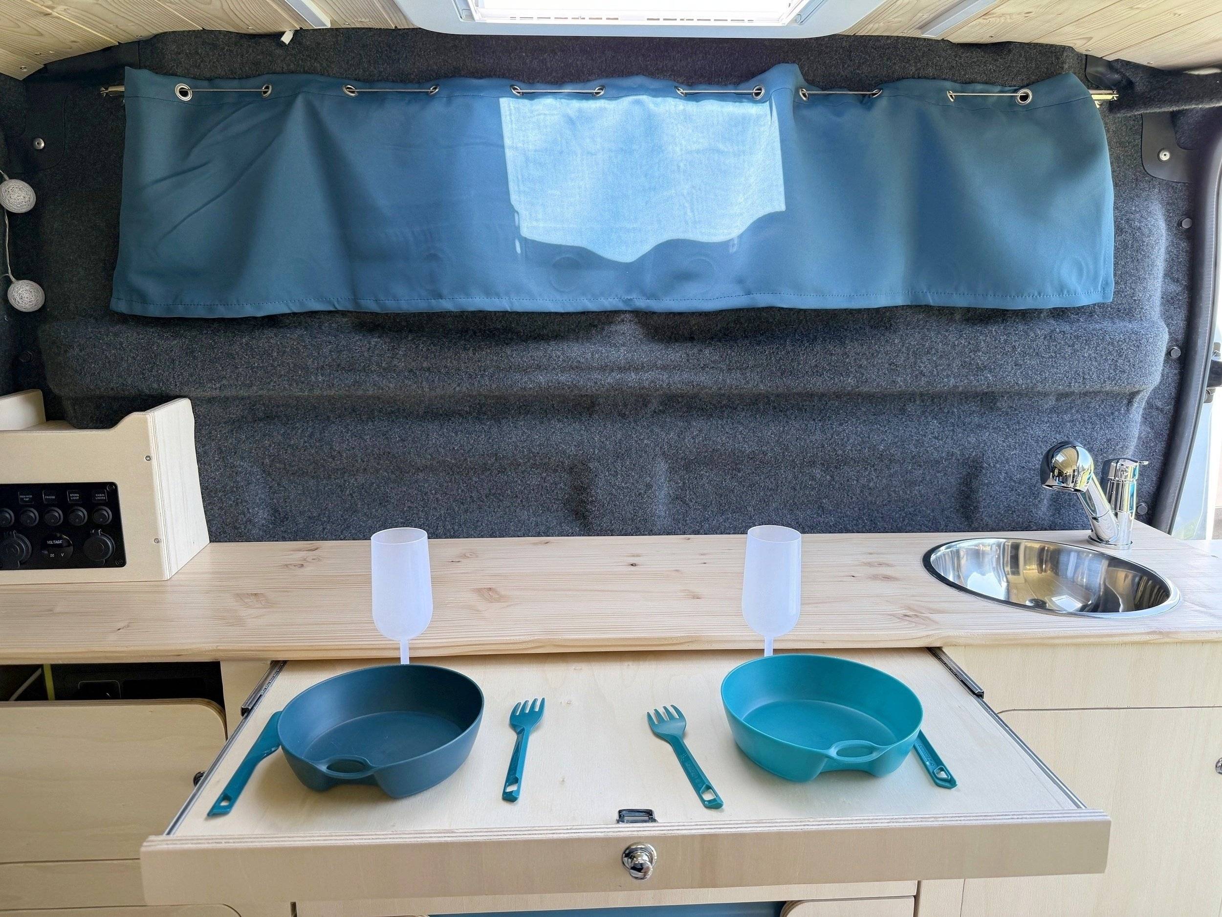 Campster RENAULT TRAFIC III 120 cv