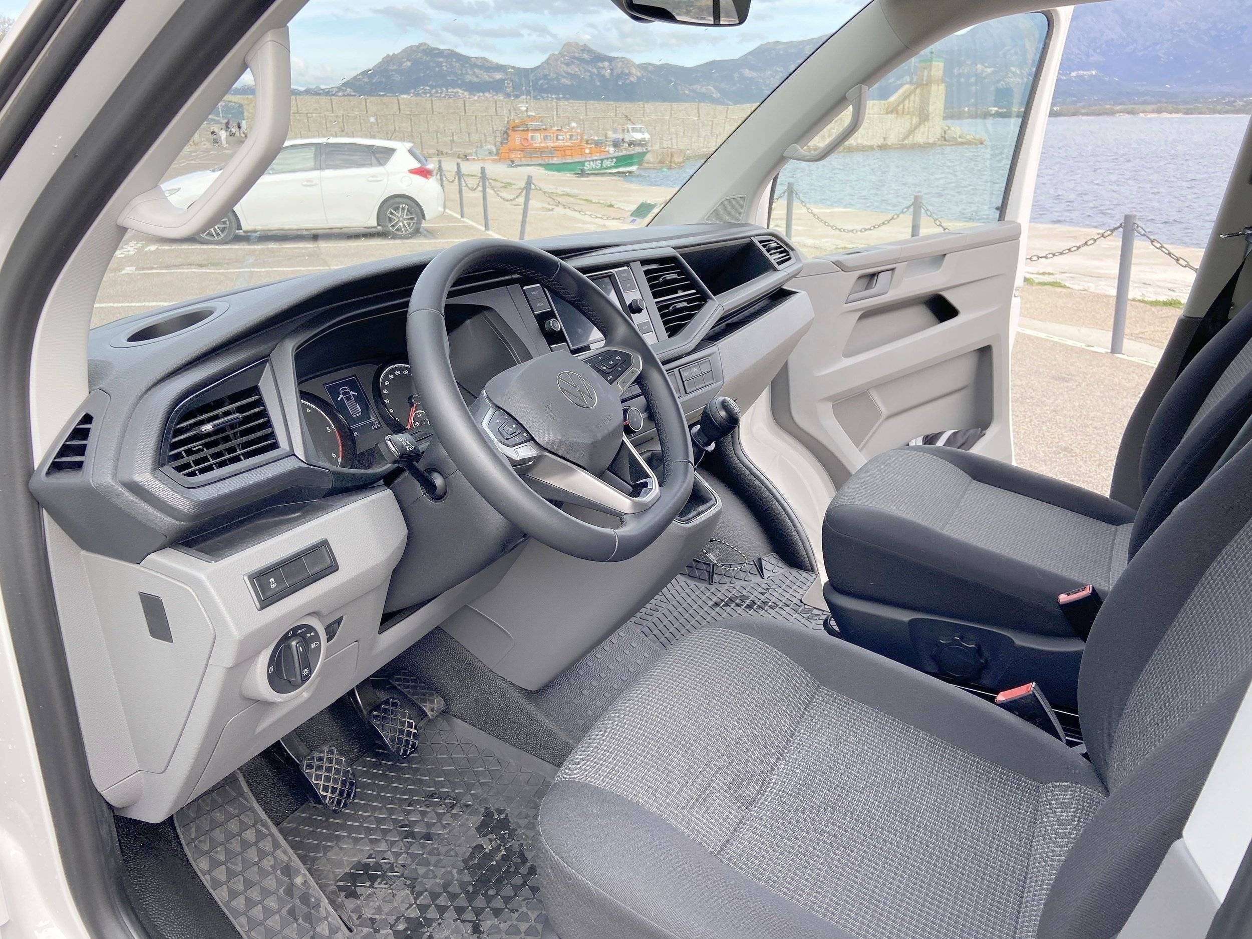 Volkswagen T6 2,0 l TDI 150 ch