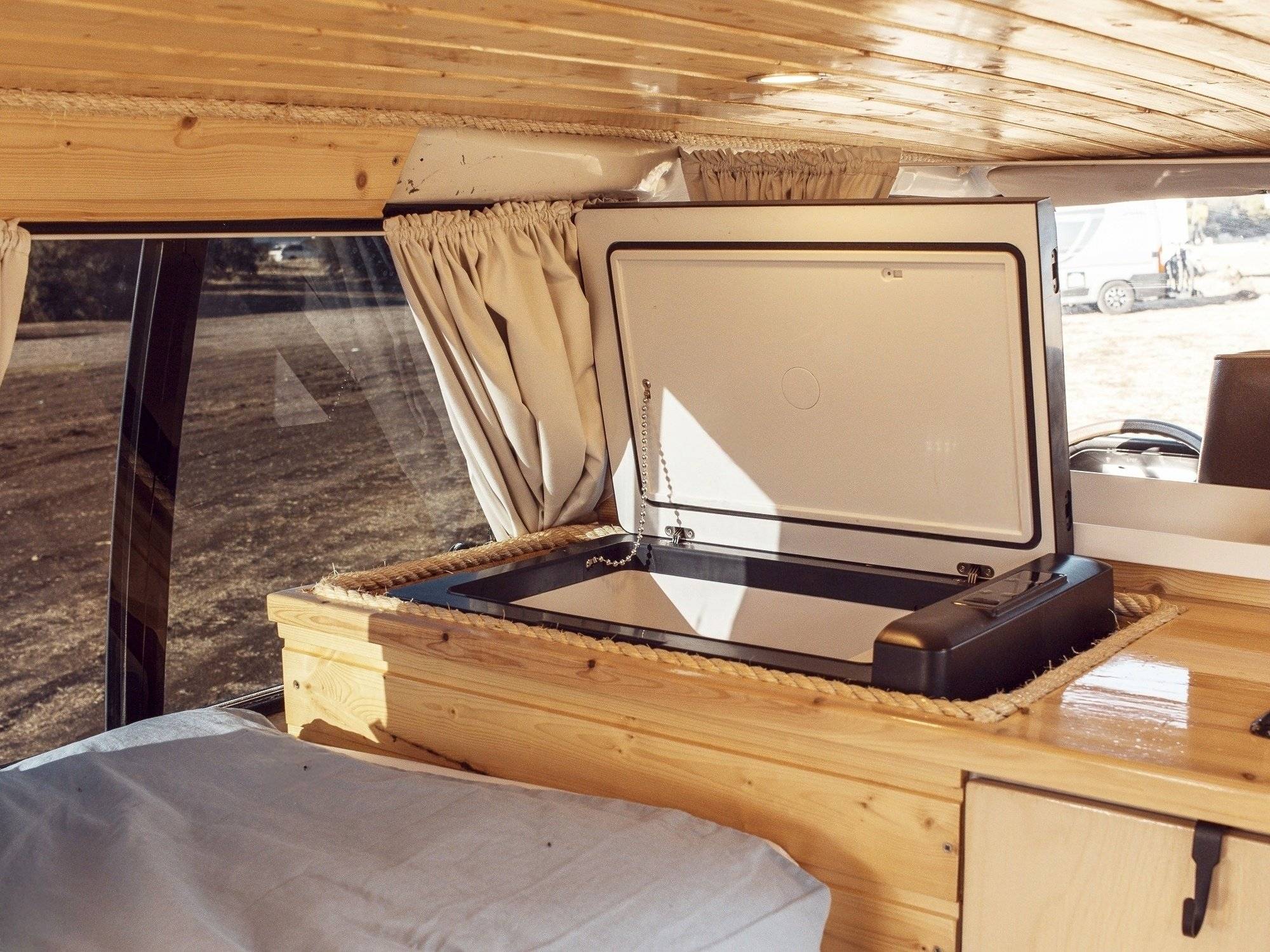 L300 Mitsubishi L300