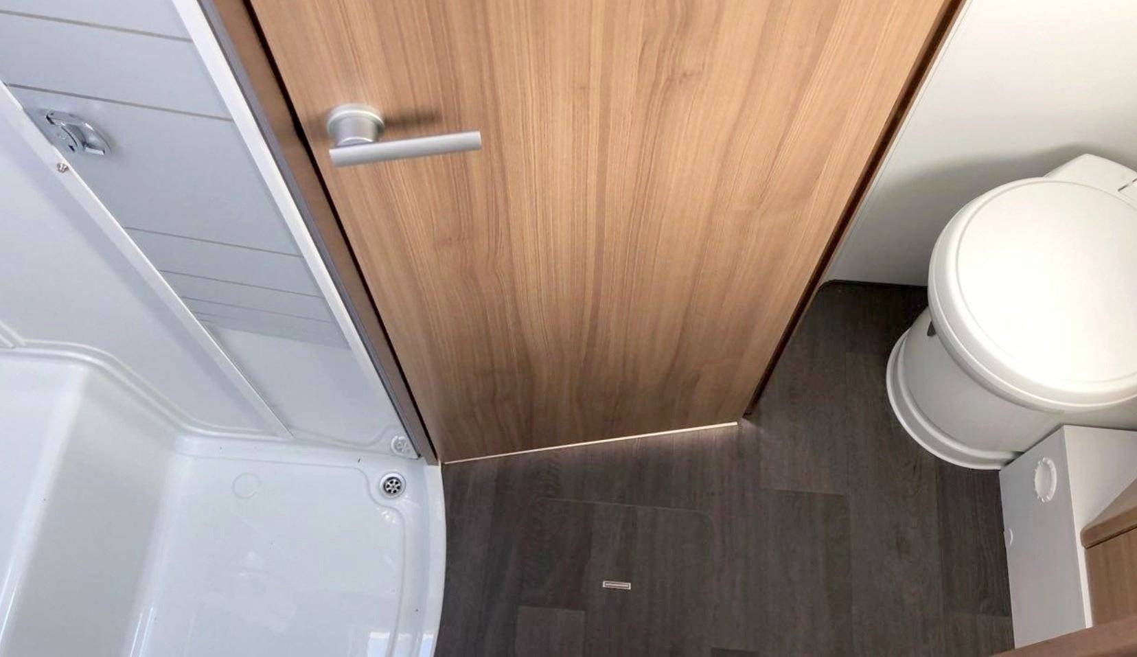 Adria Adria Matrix Axess 670 SL