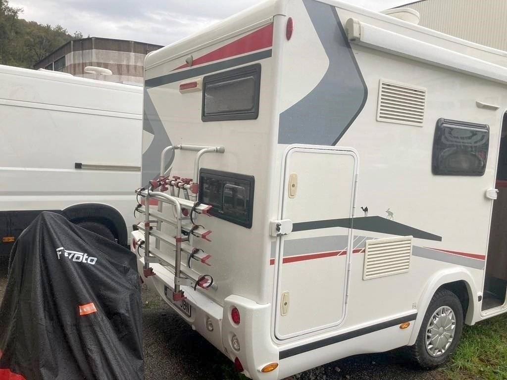 Challenger FORD TRANSIT