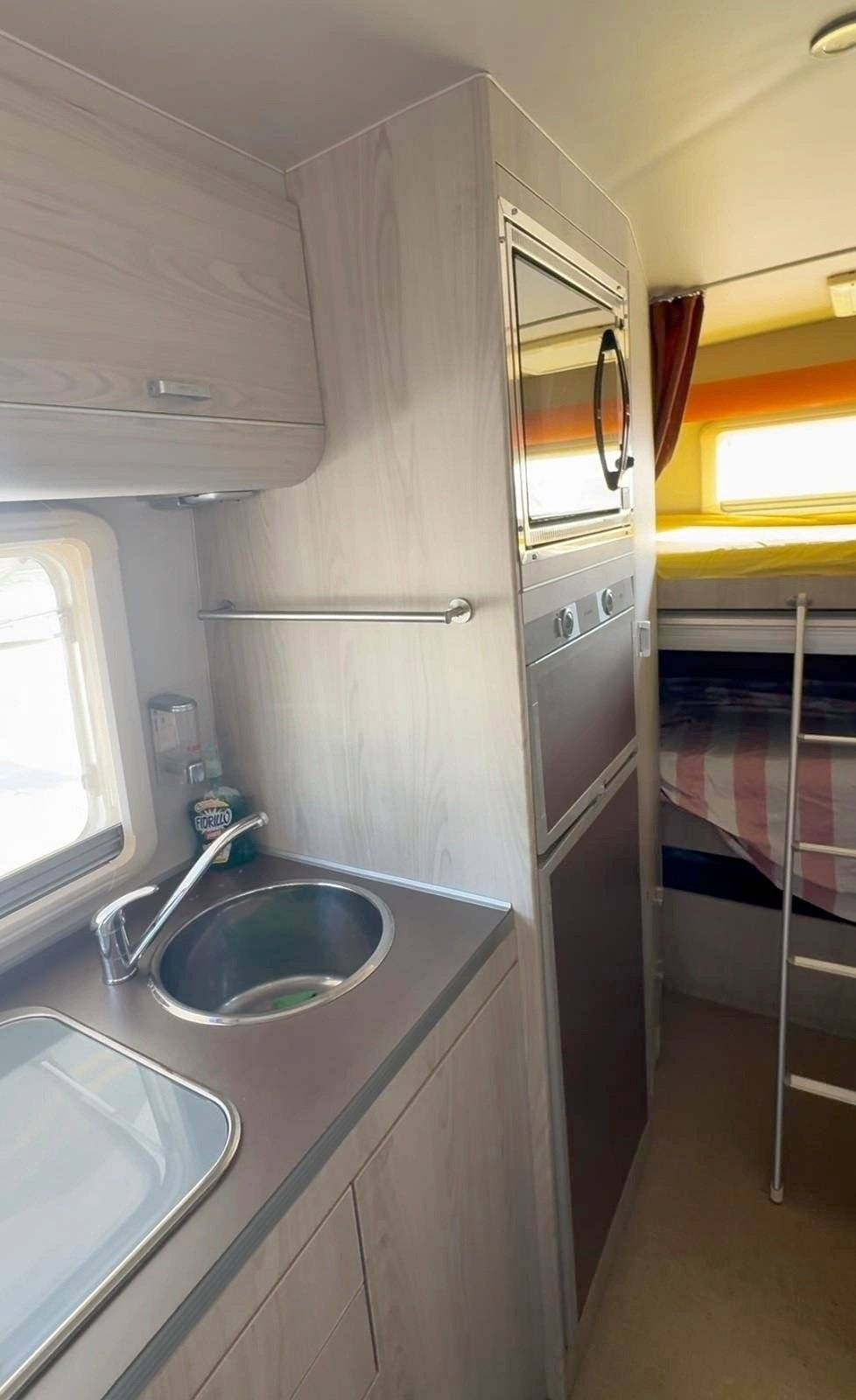 Berth Iveco iveco spa - Yescapa