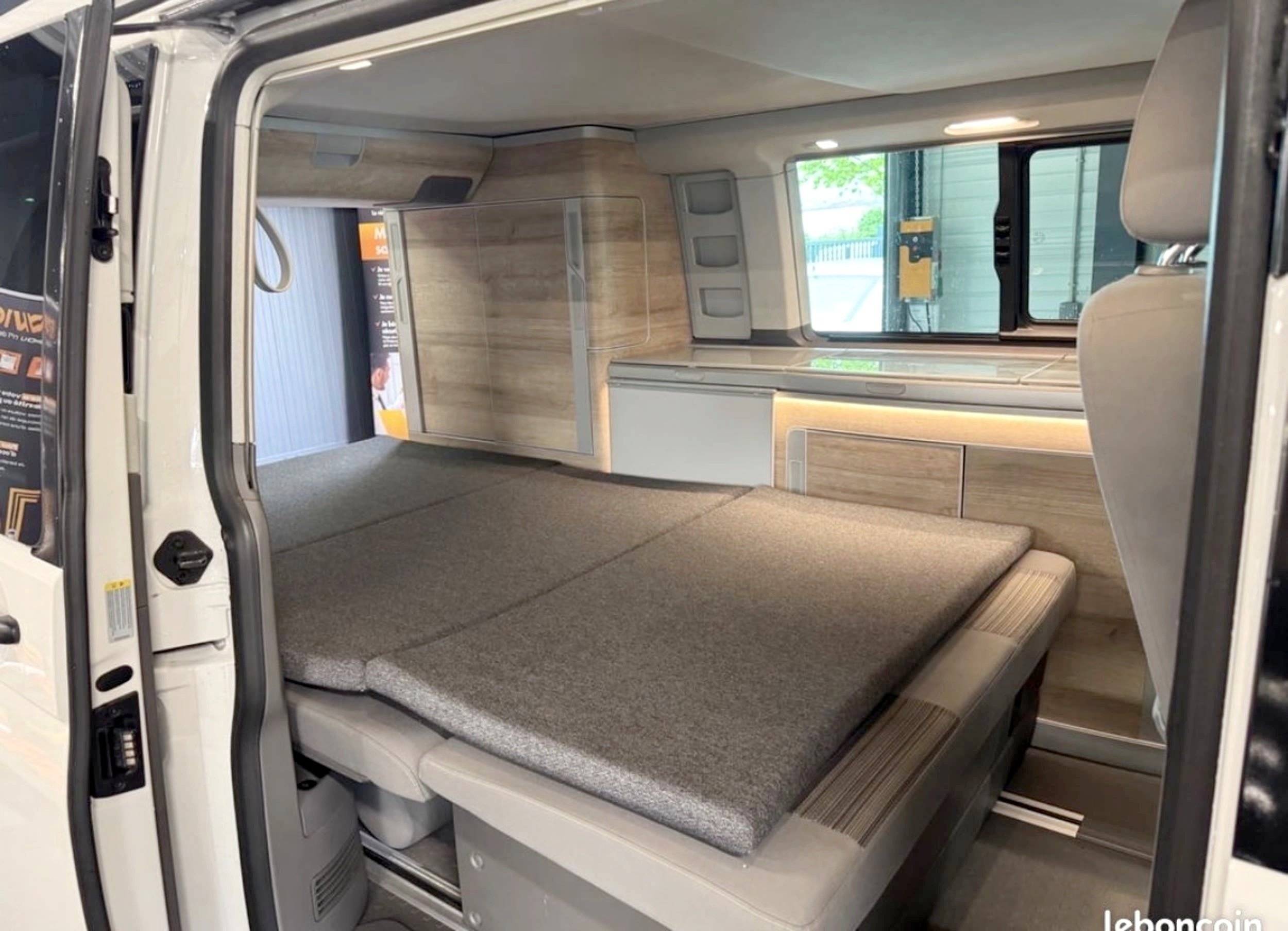 Plazas en cama Volkswagen T6 2,0 l TDI 150 ch - Yescapa