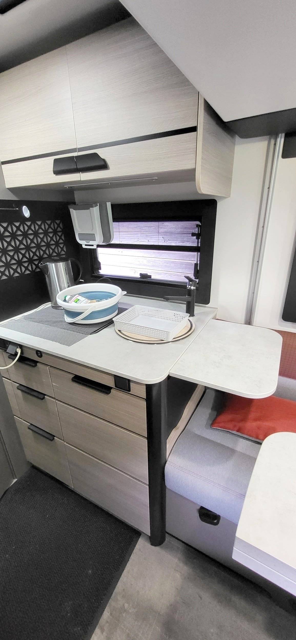 Kitchen Fiat Ducato 2,3 l 148 ch/Al-Ko - Yescapa