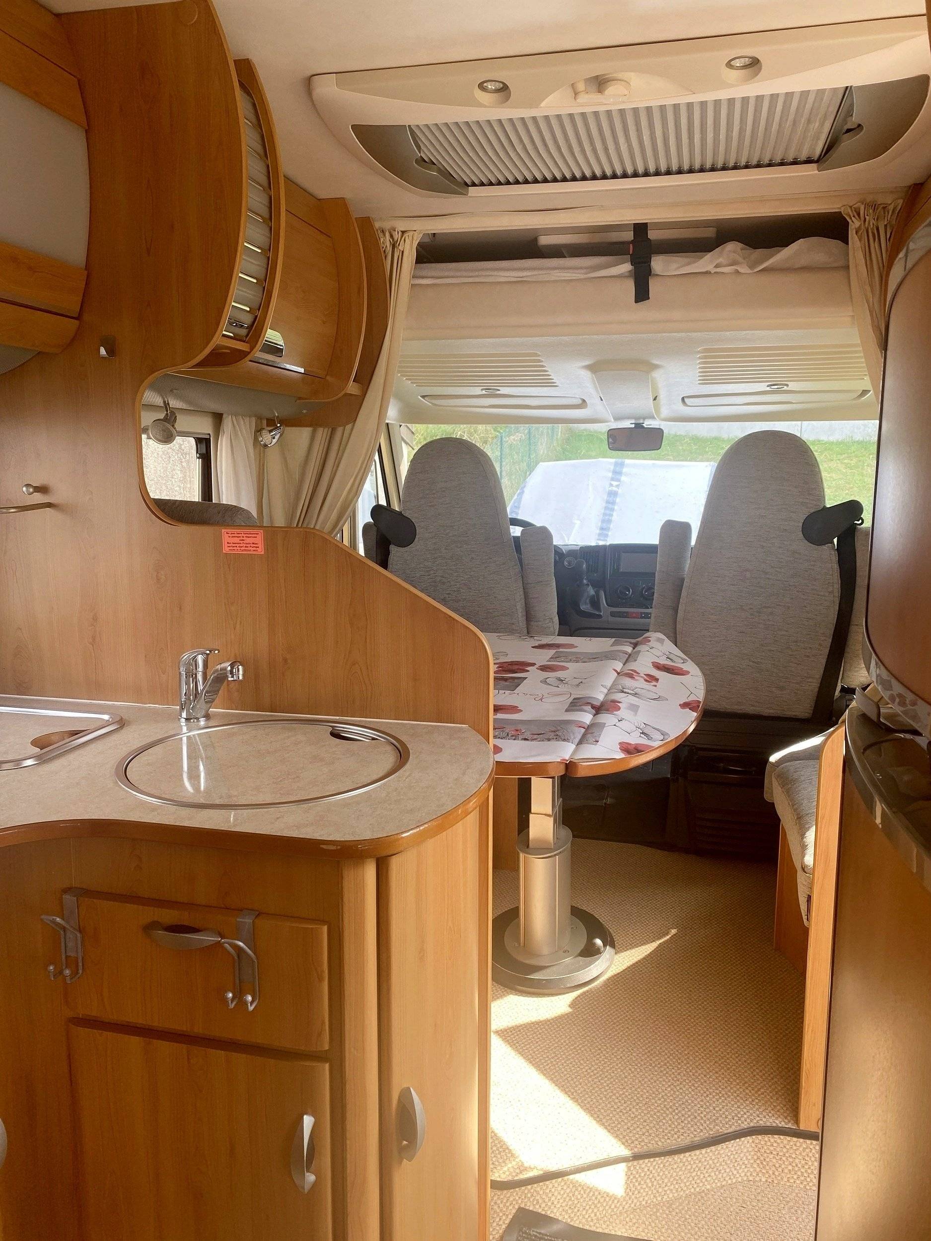 Eriba 636 jet