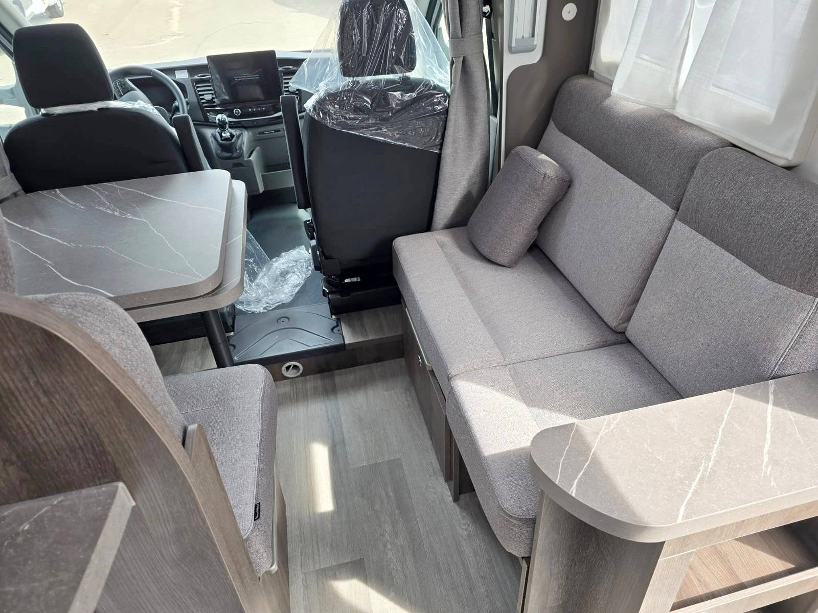 Menjador Ford ford - Yescapa