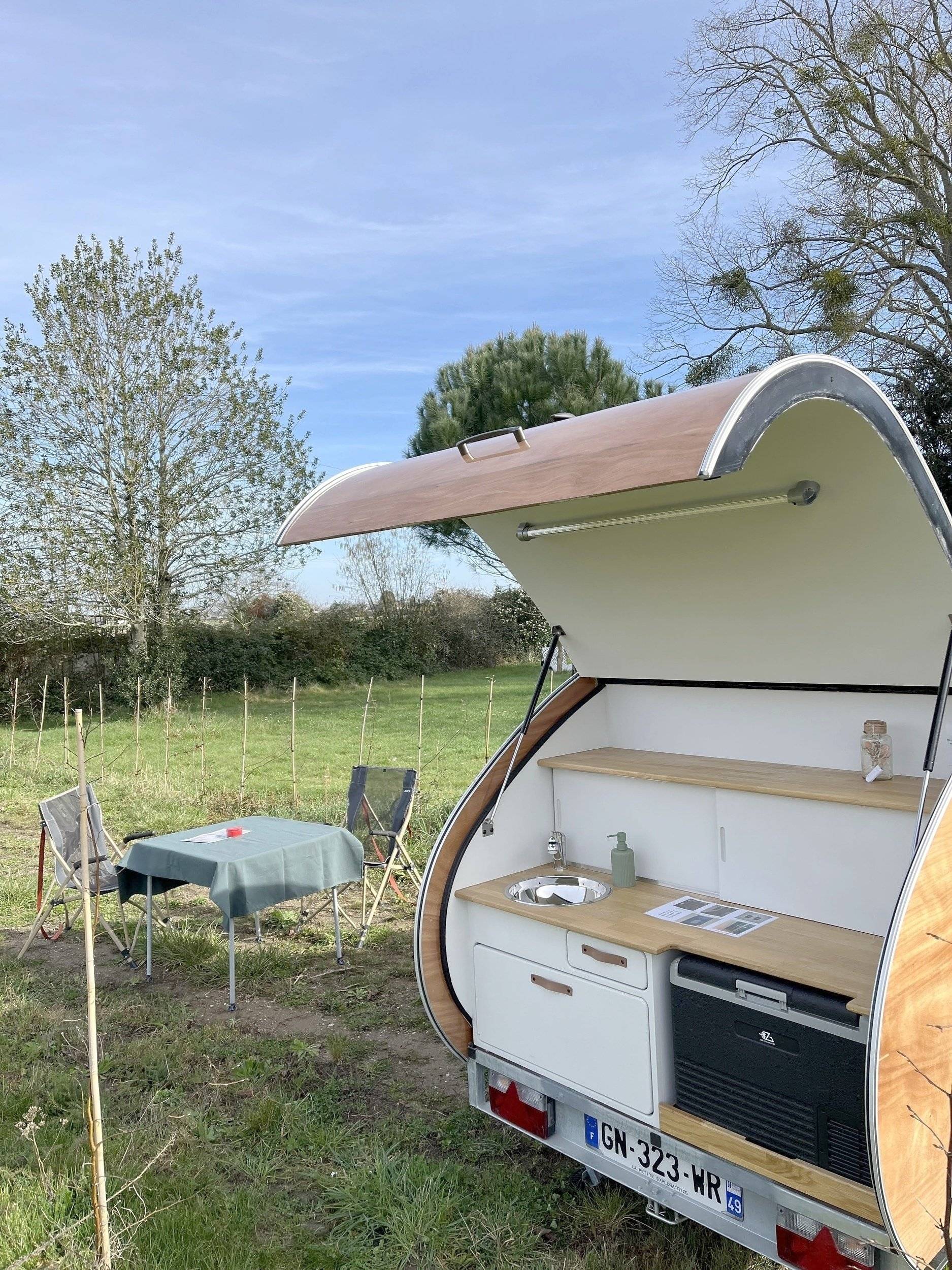 Kitchen LES PETITES VOYAGEUSES - Yescapa