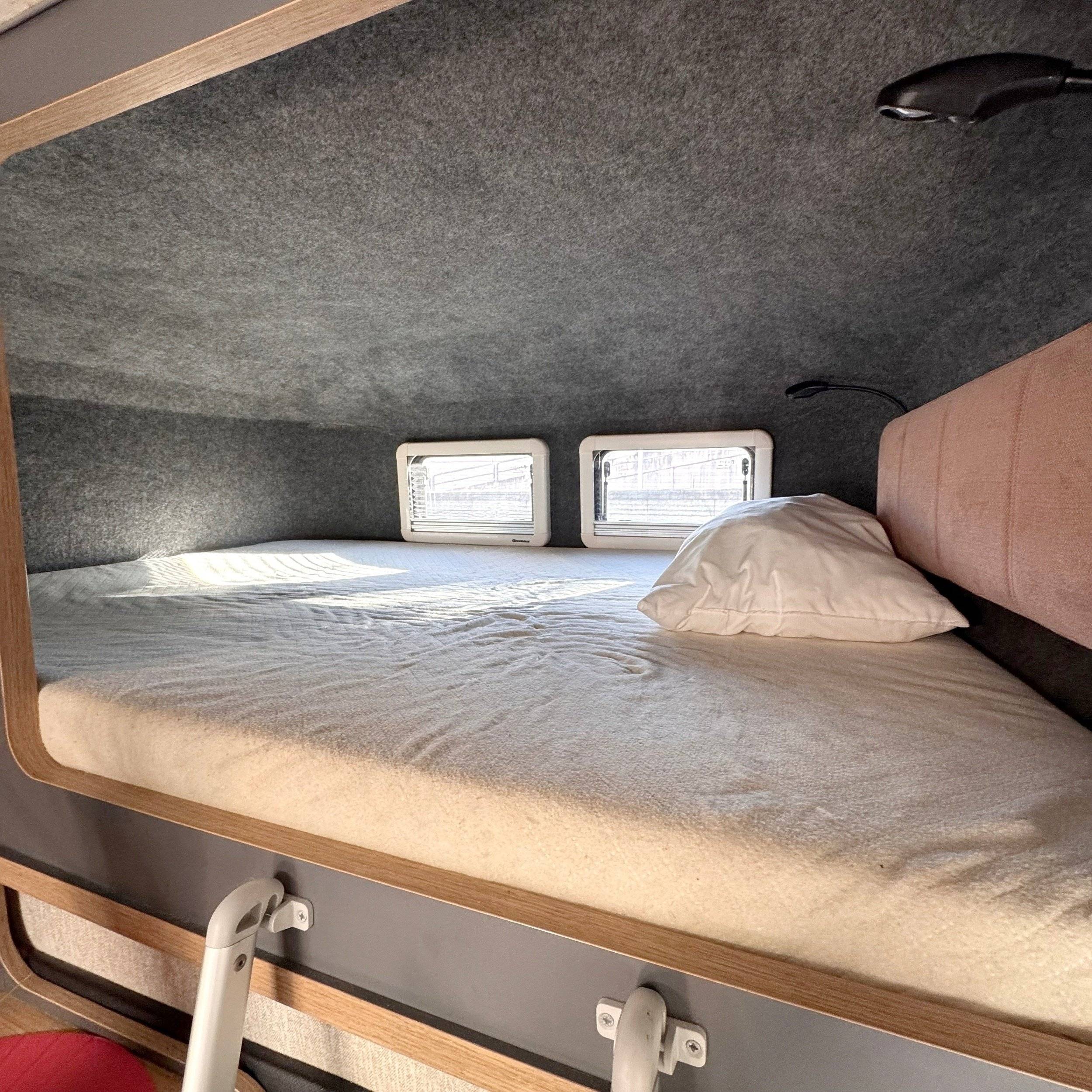 Schlafplätze Fiat Fiat Dobló 1.3 JTD - Yescapa