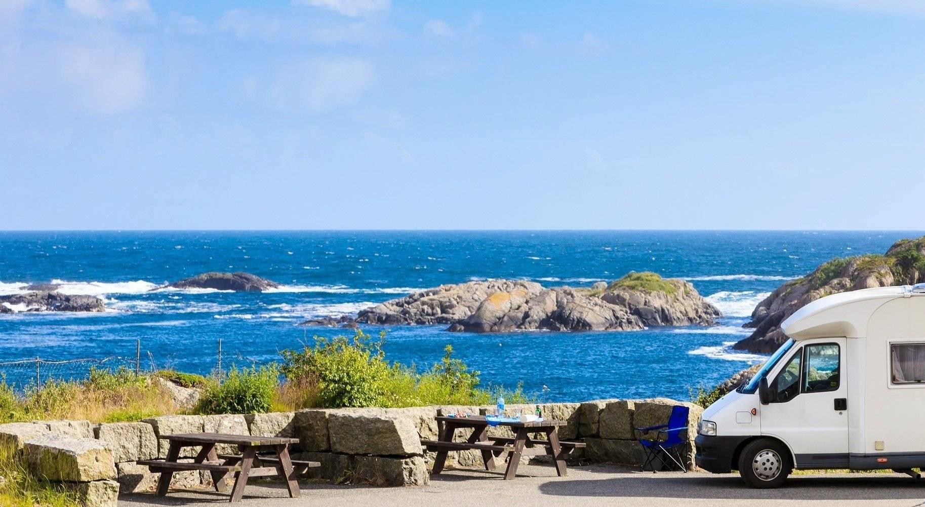 Alquiler de autocaravanas y furgonetas camper - Carballo