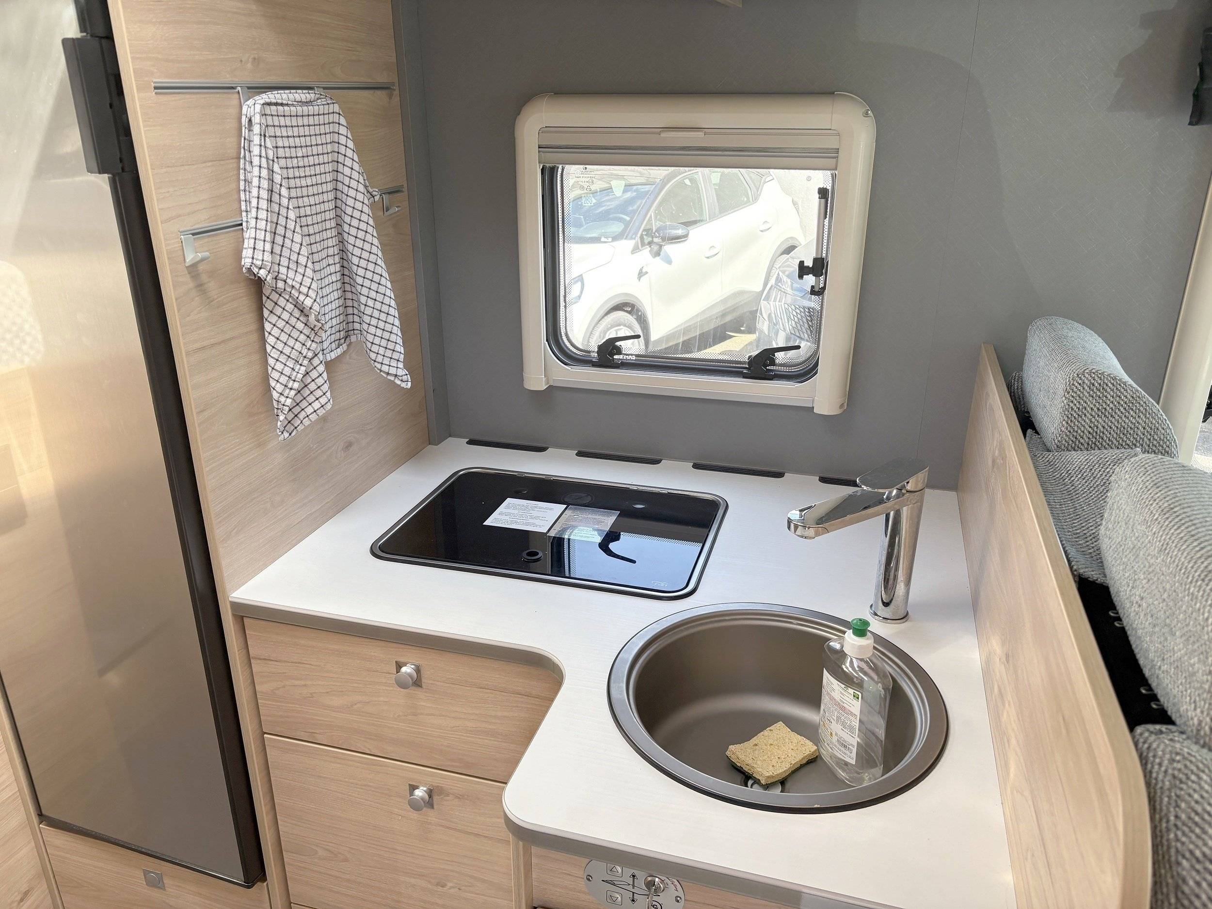 Dethleffs JUST CAMP T 6812EB