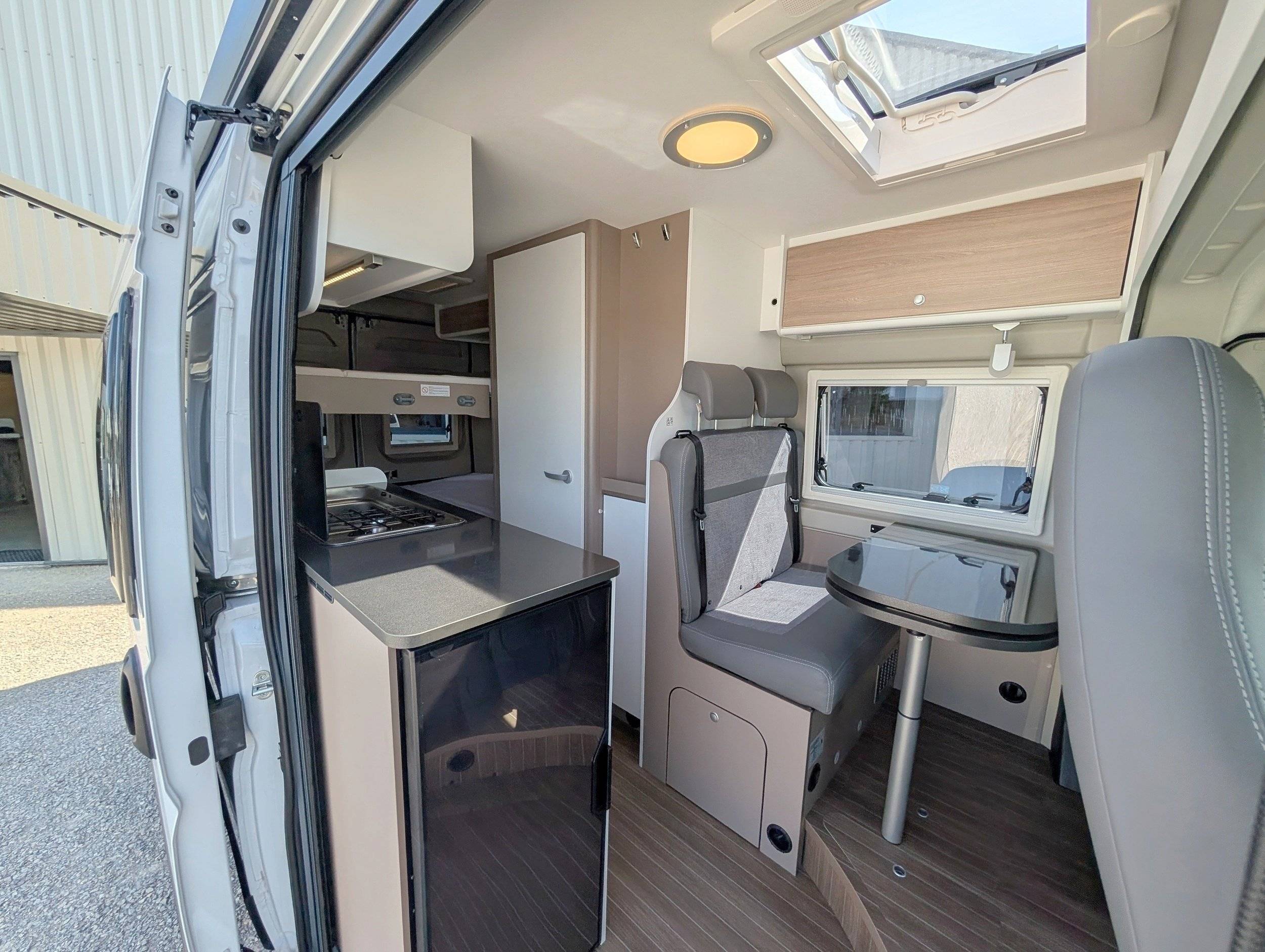 Eethoek Fiat Fiat Ducato 140 CV - Yescapa