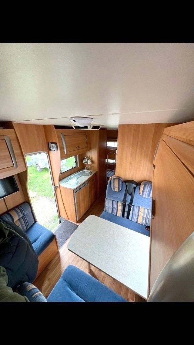 Challenger Transit 2,2 l 125 ch
