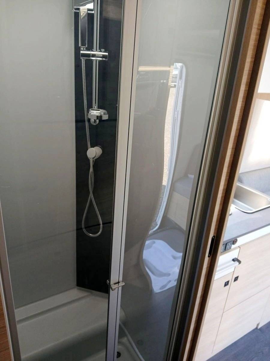 Challenger 380 Break Edition