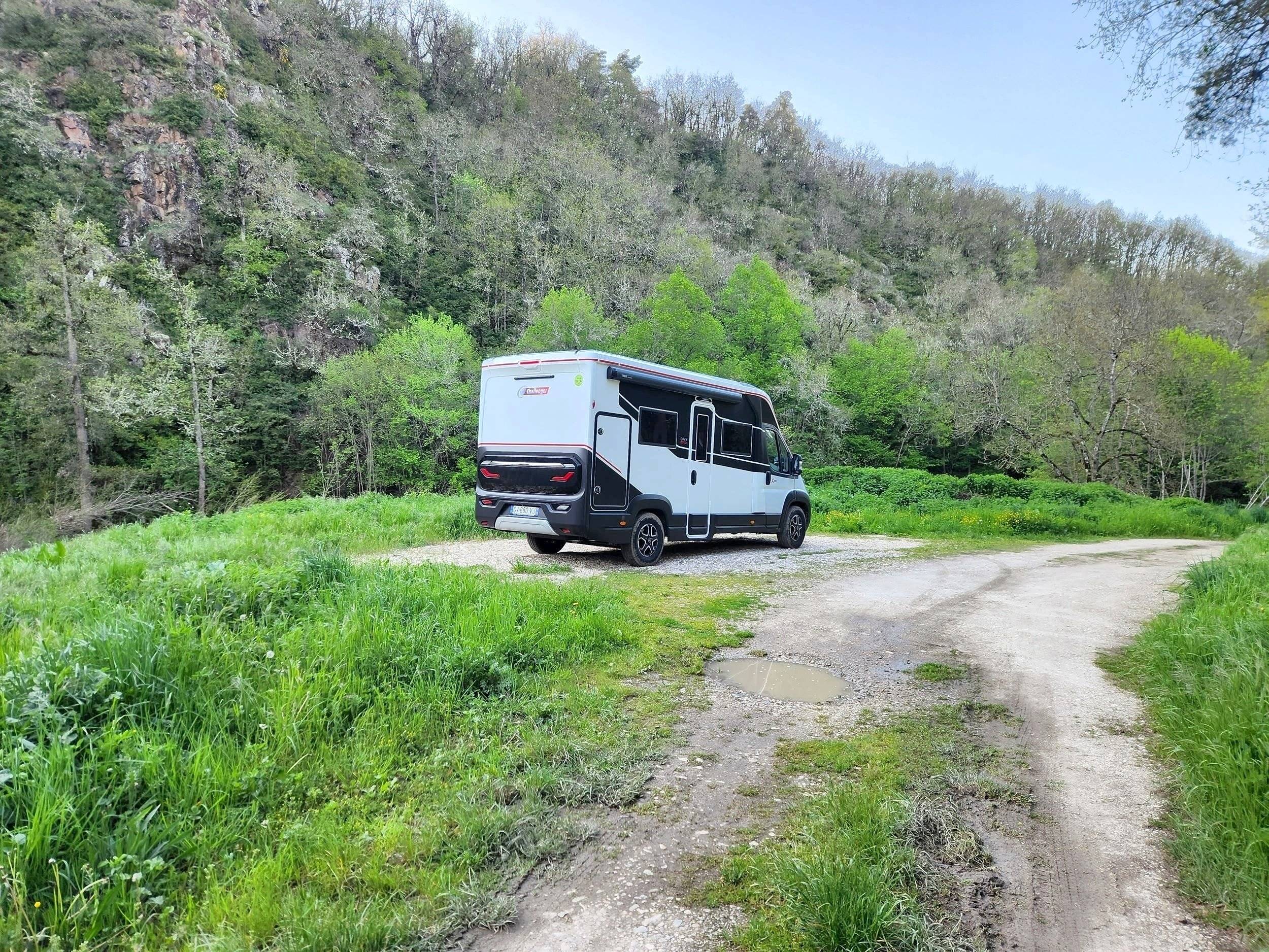 Challenger 2,3 l 140 ch.