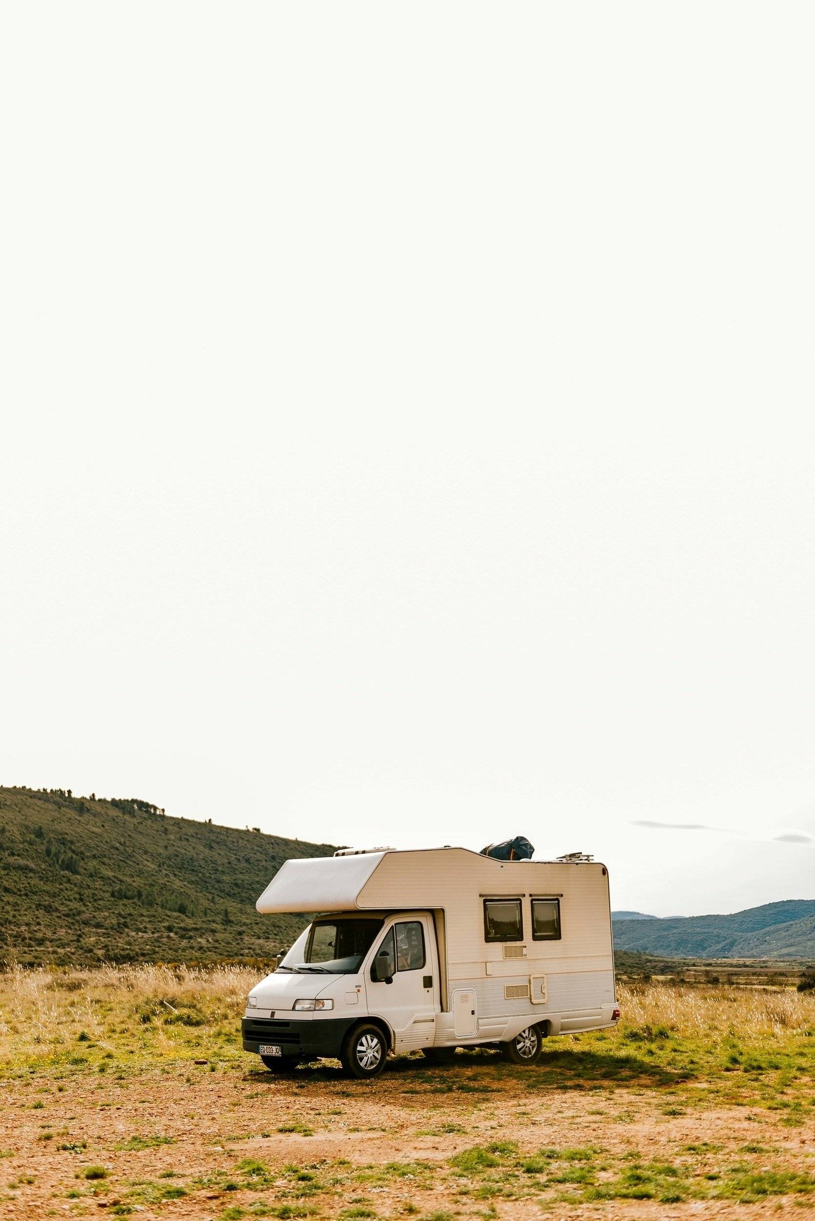 Front view from 3/4 Fiat ducato 1.9 TD - Yescapa