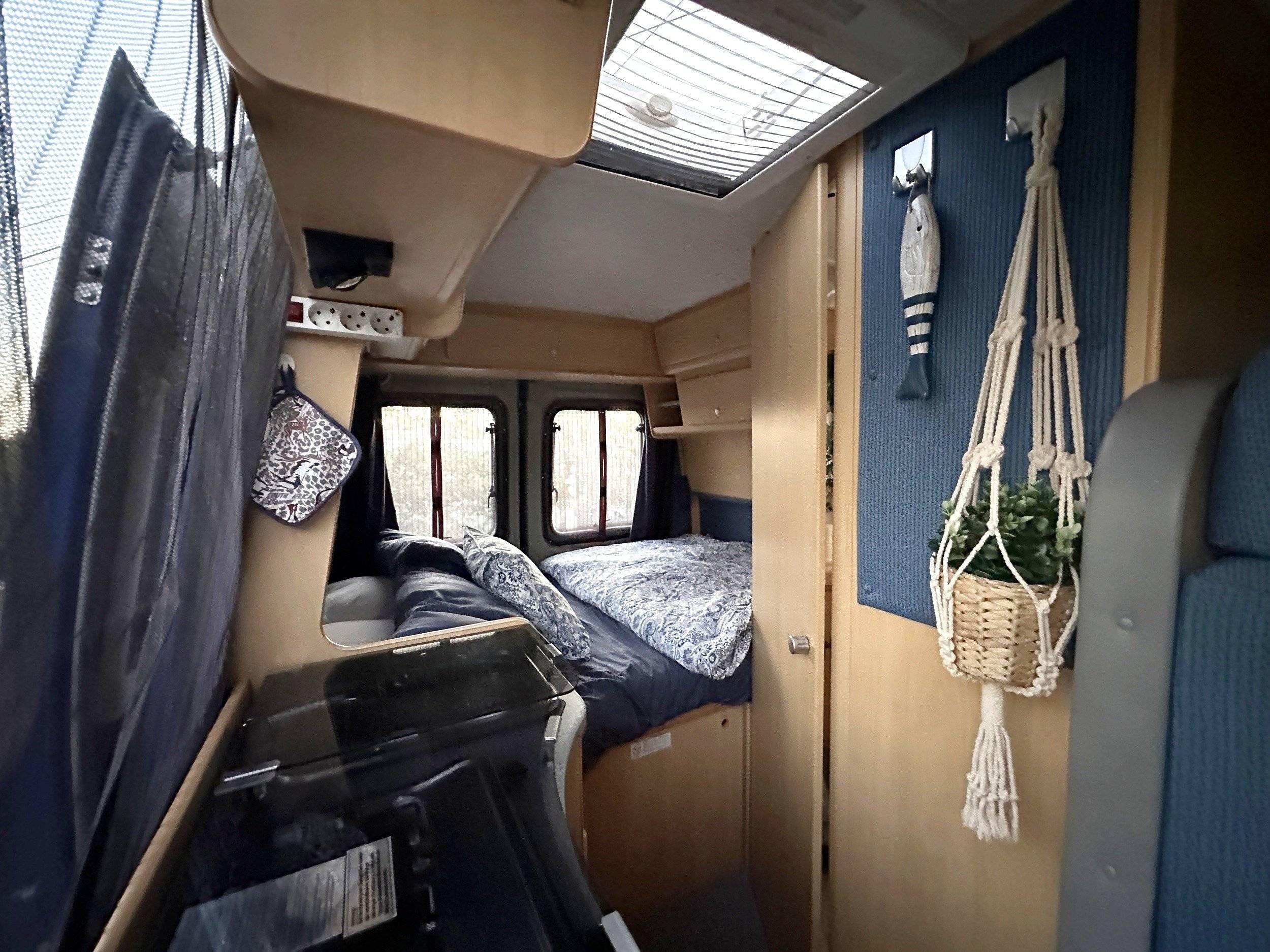 Berth Fiat Ducato 2,3 l 115 ch - Yescapa