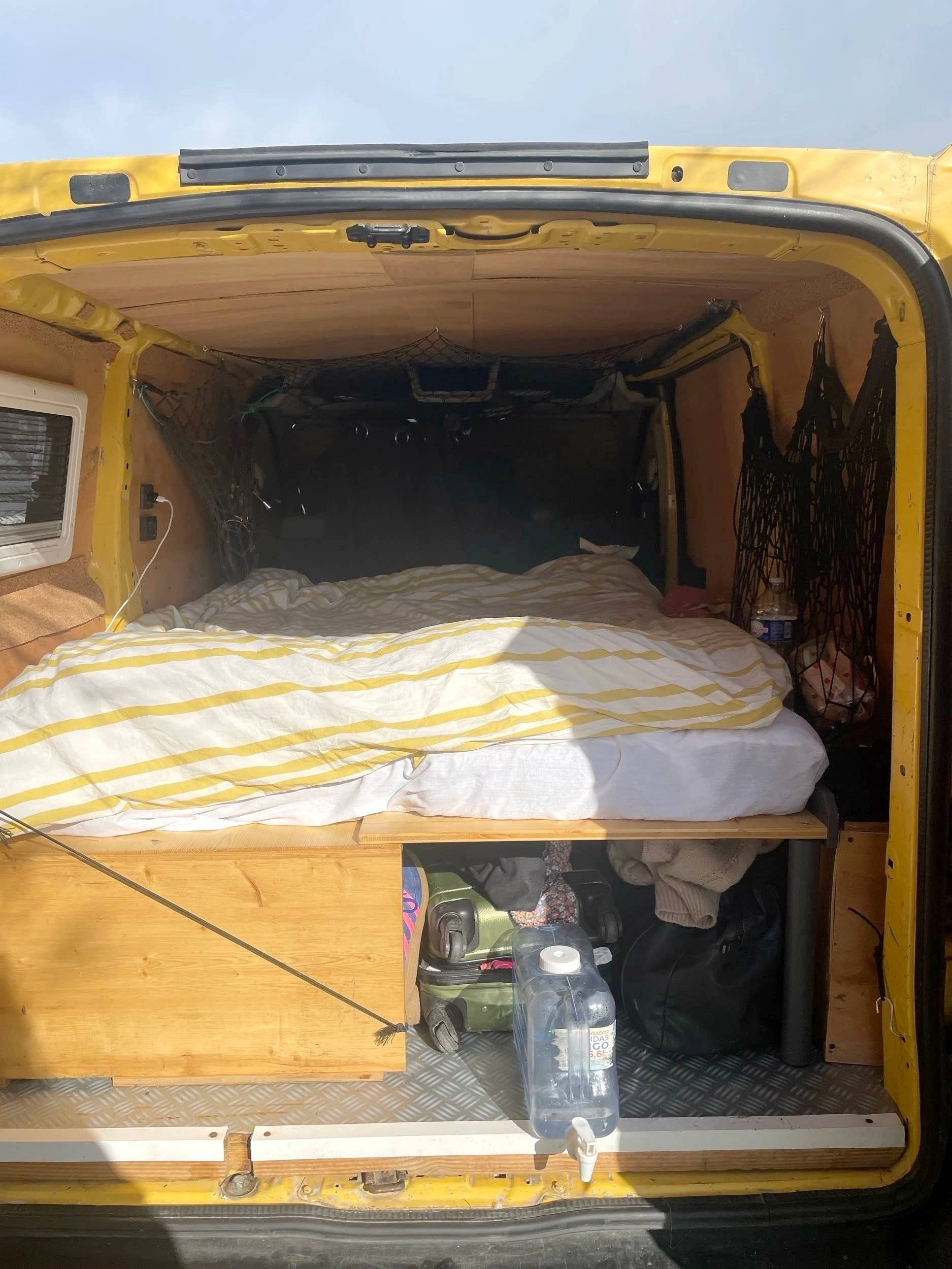 Berth Citroën Citroën jumpy - Yescapa