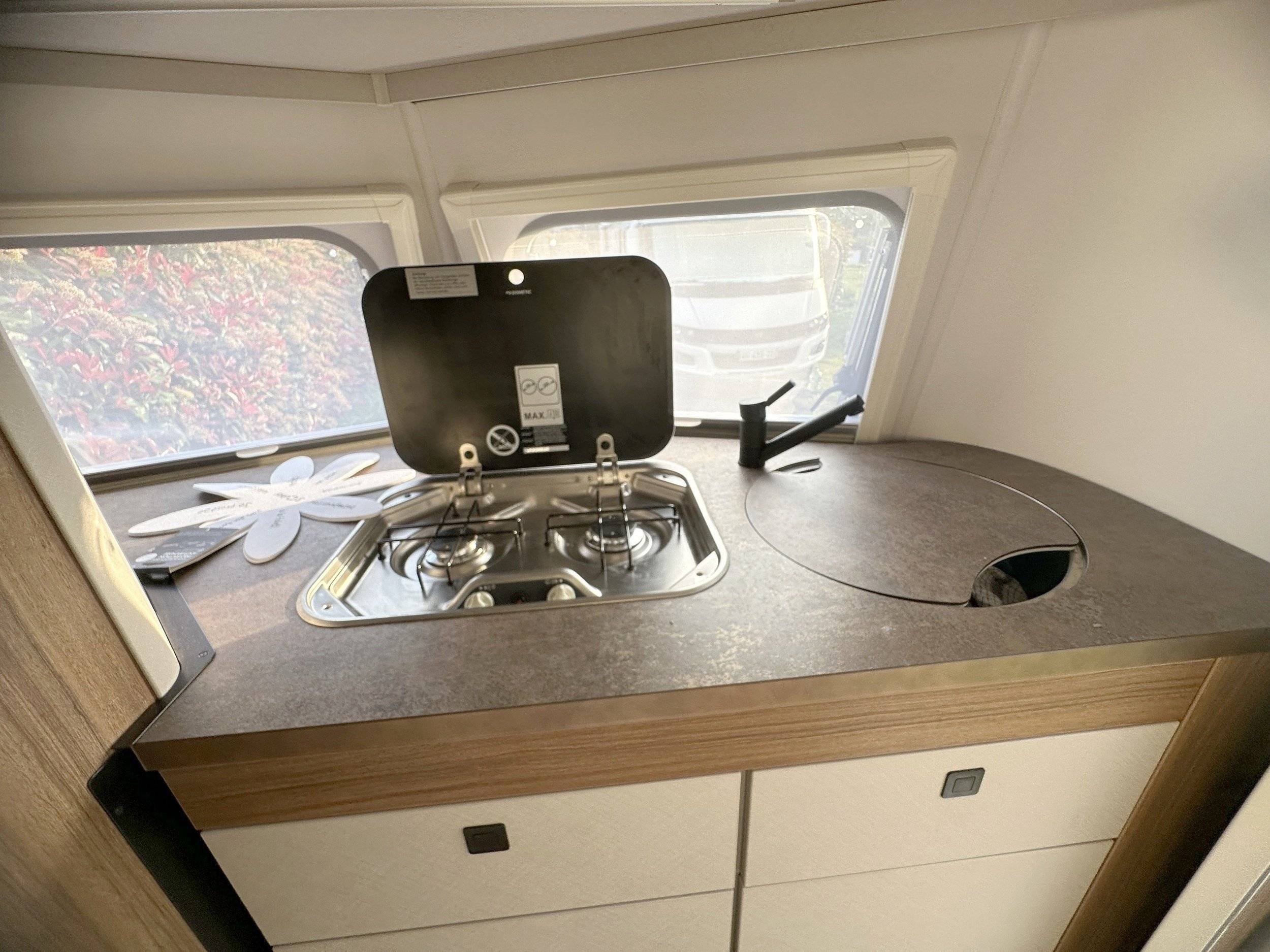 Kitchenette ERIBA Eriba Touring - Yescapa