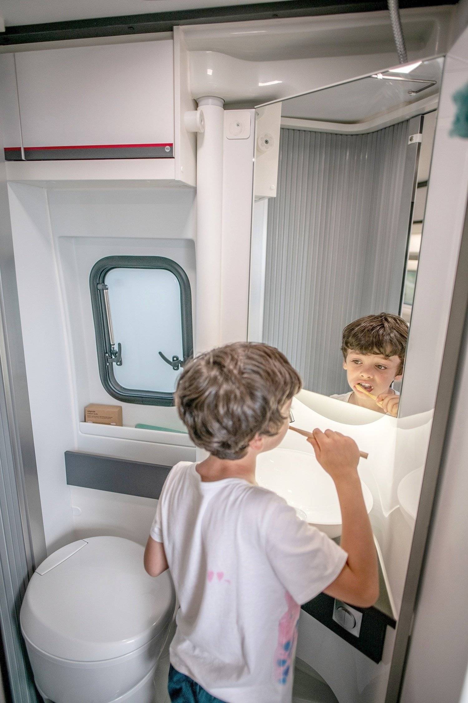 Adria TWIN SPORTS 600 SPB