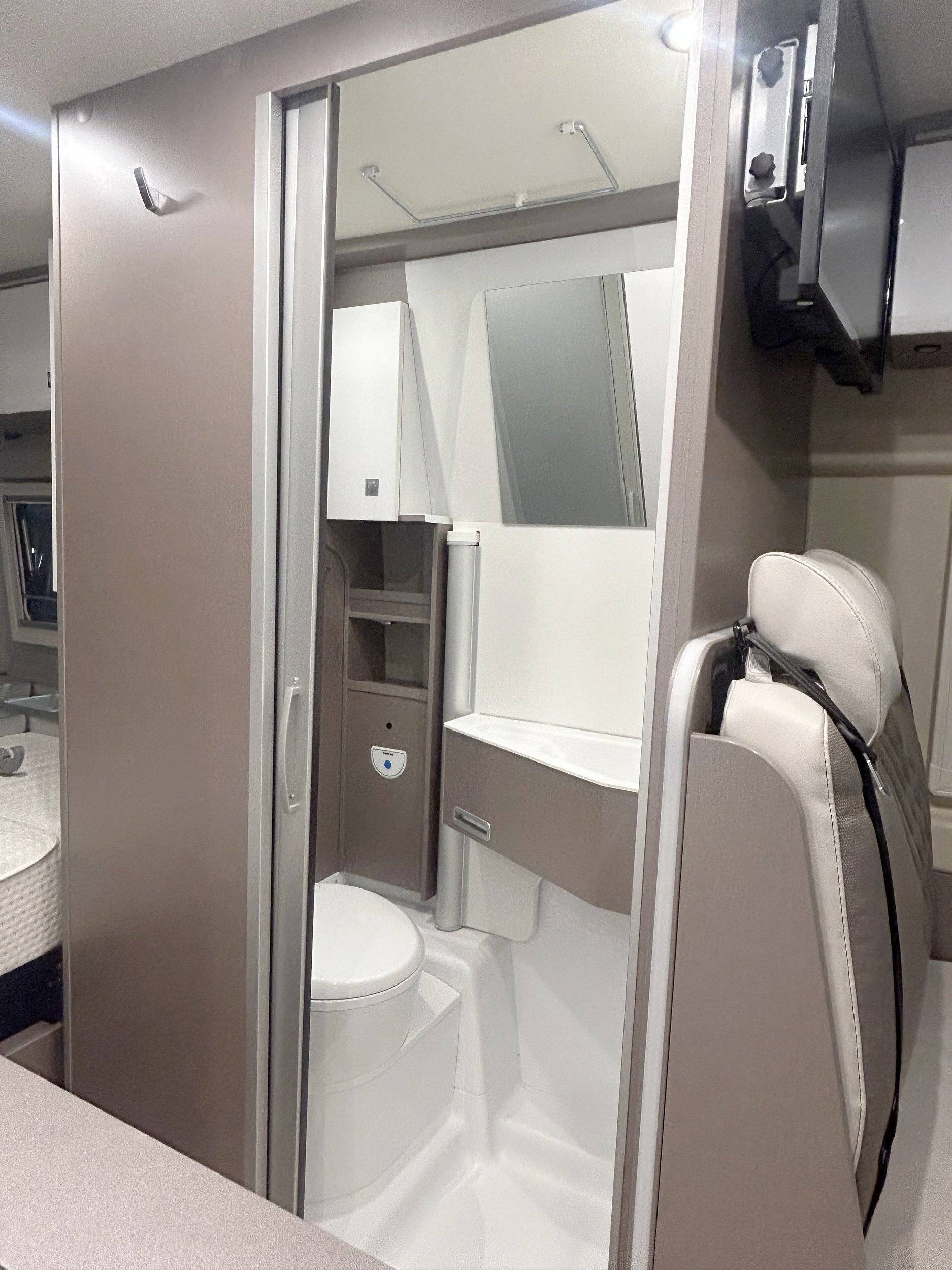 Bürstner Fiat Multijet 2   2,3 L   130 CV