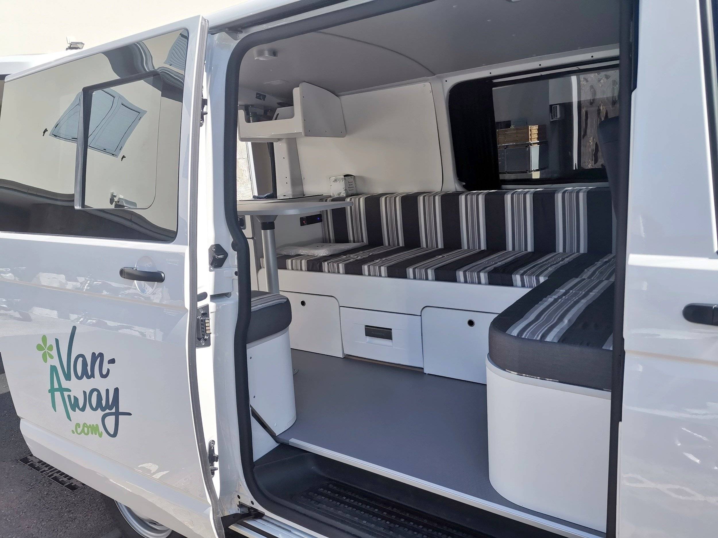 Van Mania Volkswagen Transporter