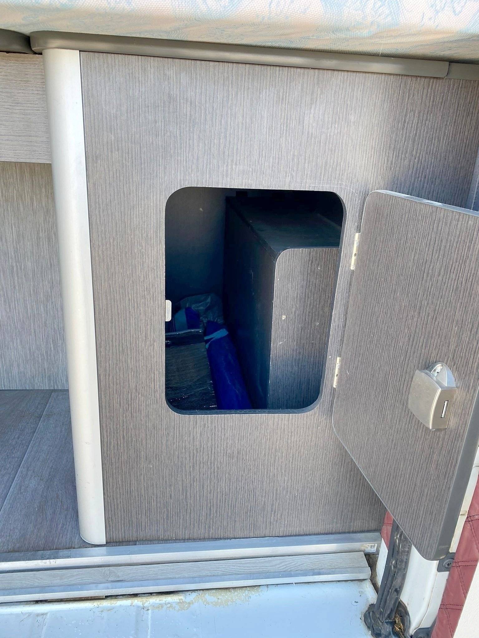 Cityvan Cityvan Court Confort Toit Relevable