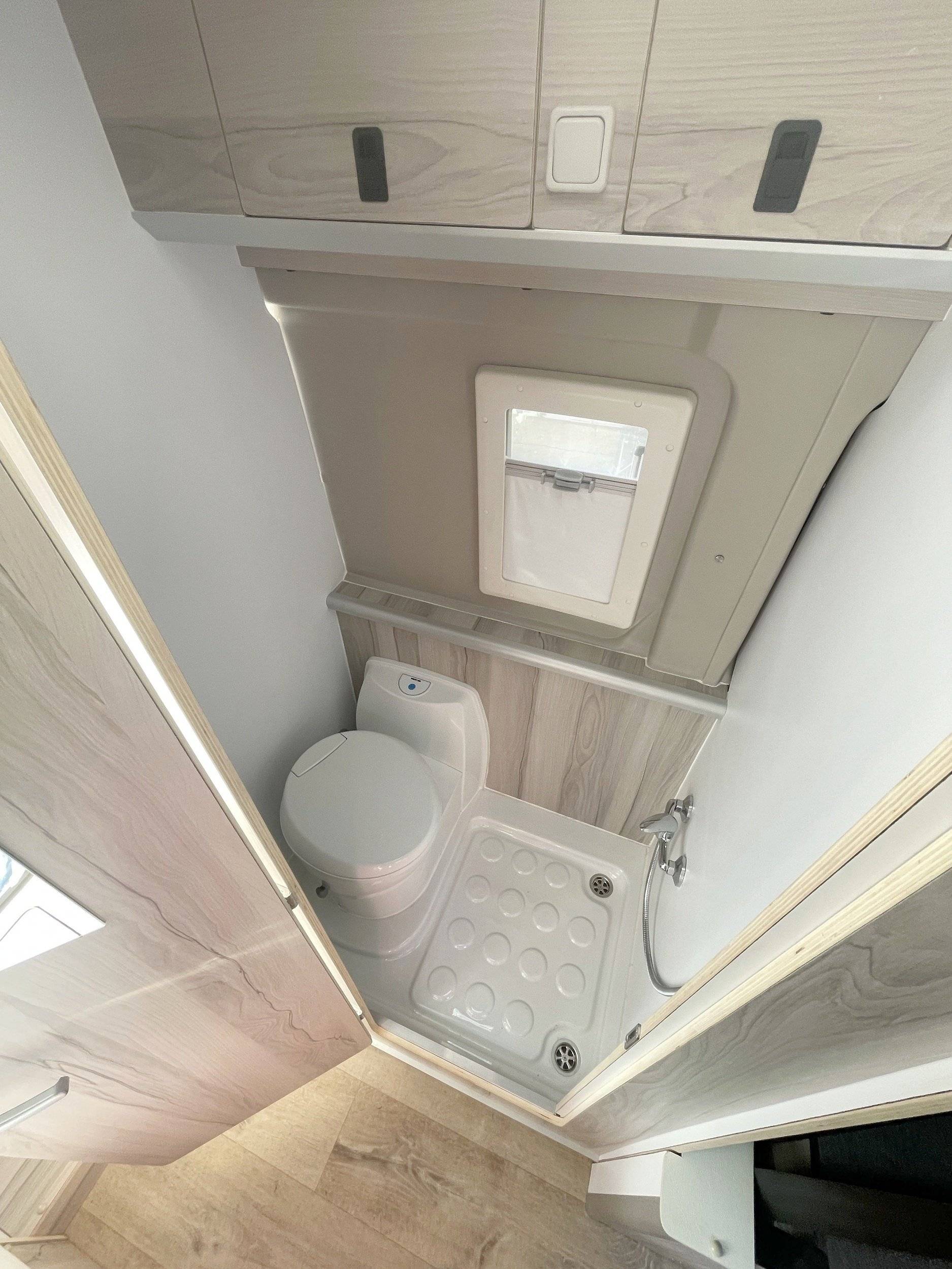 Peugeot Boxer 2,0 l 130 ch