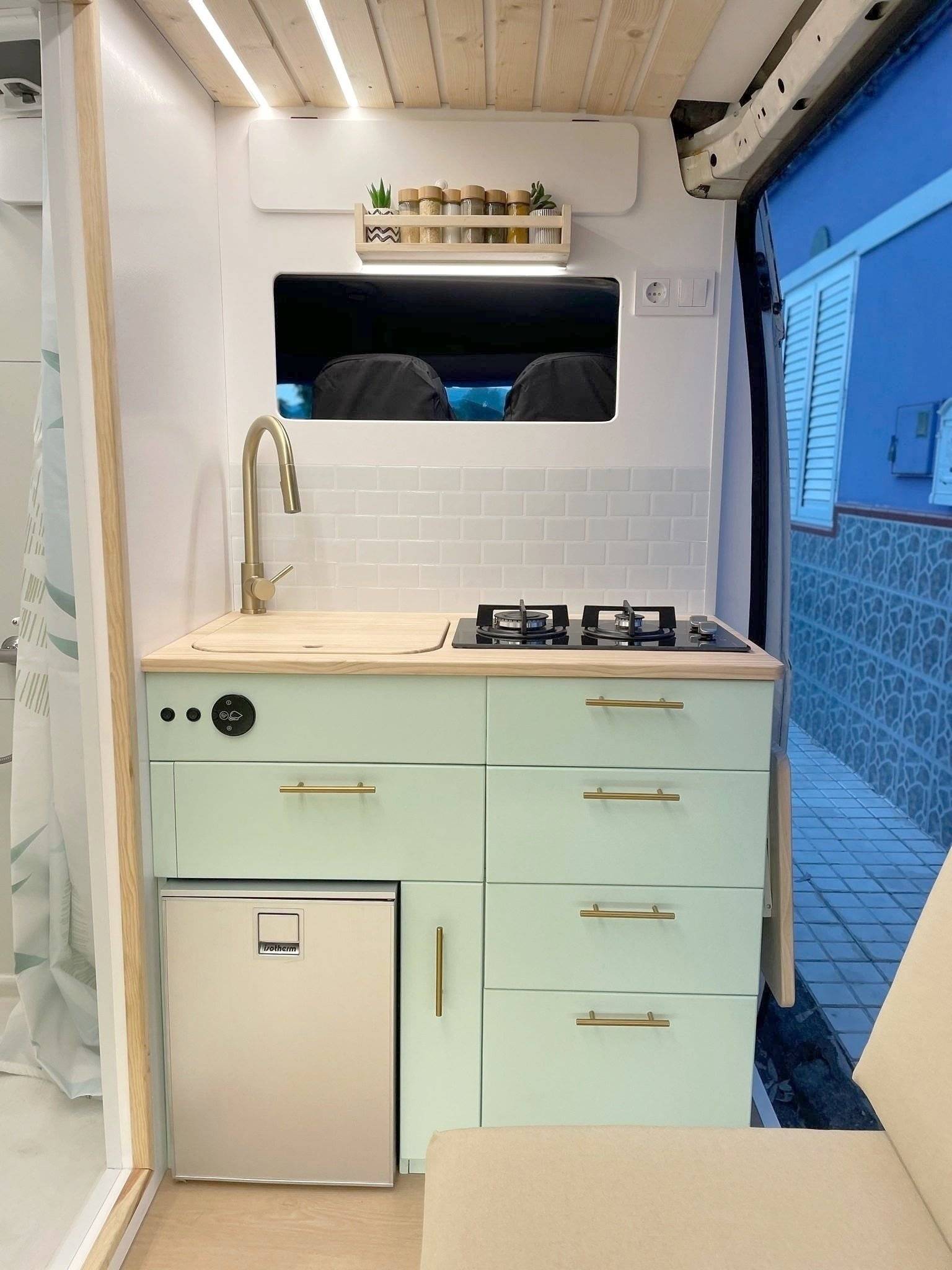 Peugeot Boxer 2,2 l 130 ch