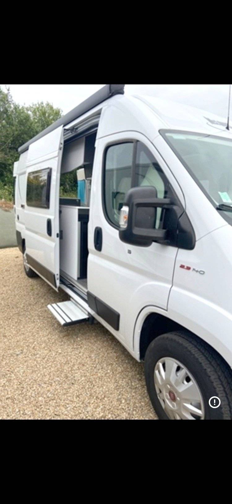 Front view from 3/4 Fiat - Yescapa