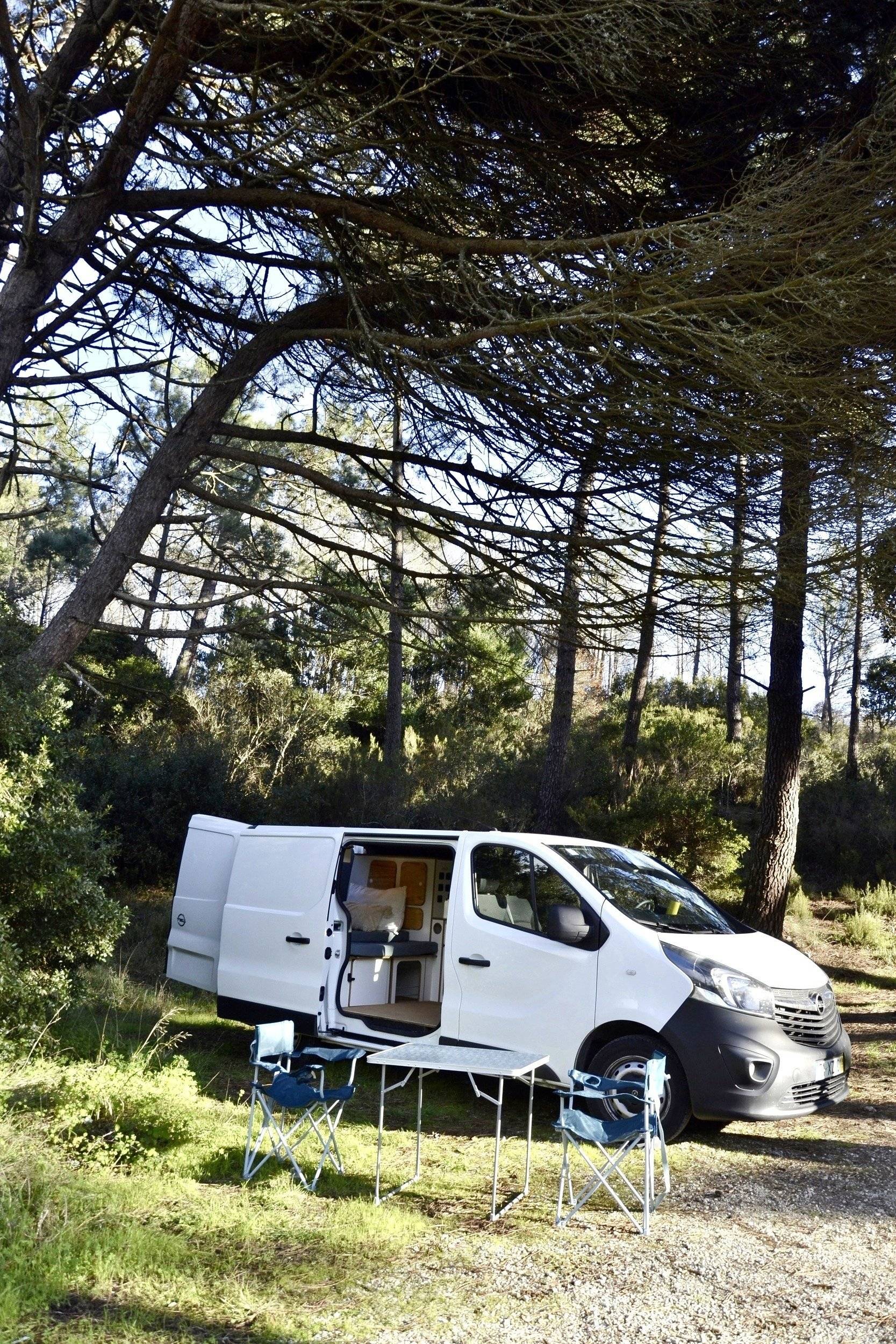 Camper Track Van